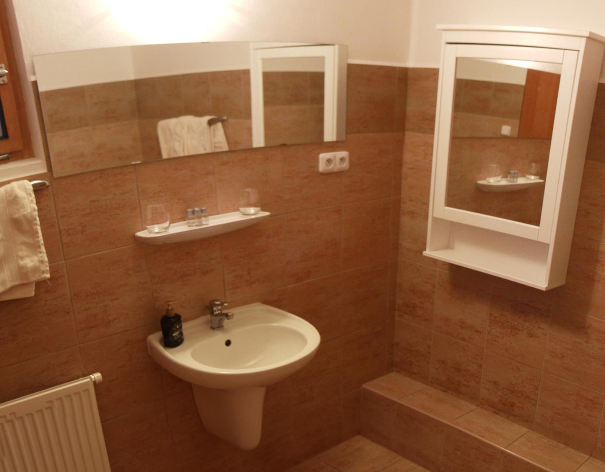 Two-Bedroom Apartment (4 Adults) - Photo 6