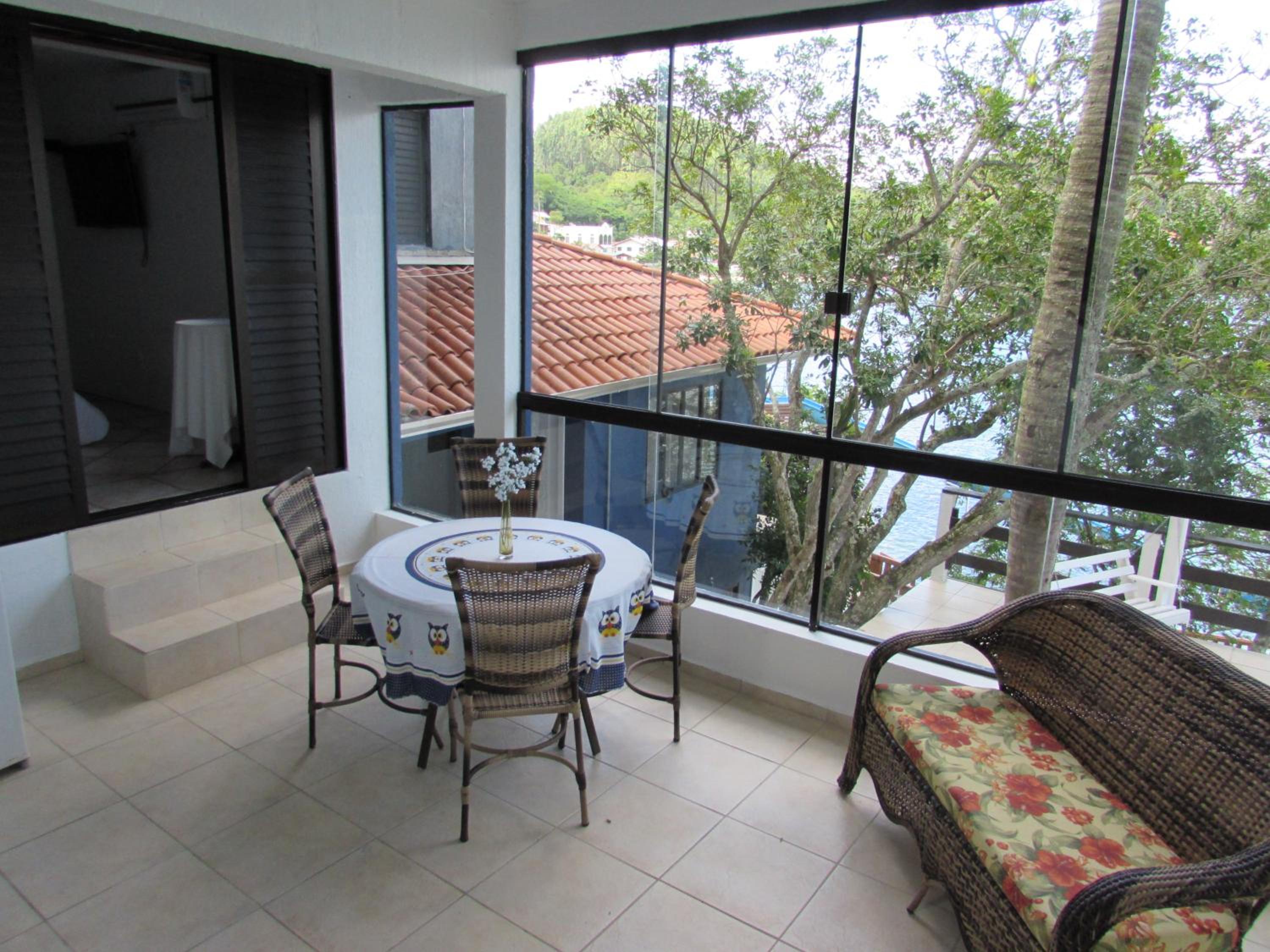Suite (4 Adults) photo 2