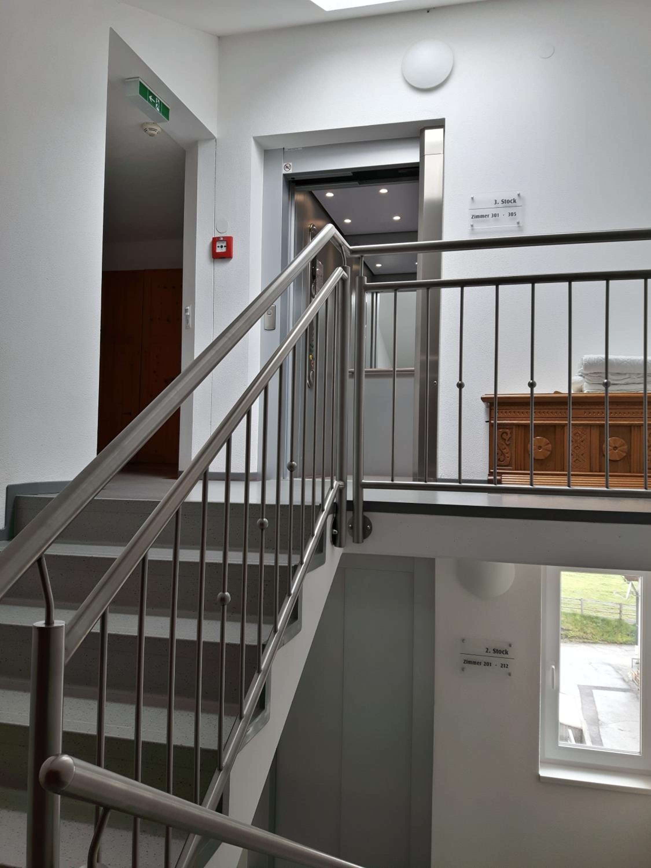Two-Bedroom Apartment With Balcony photo 2