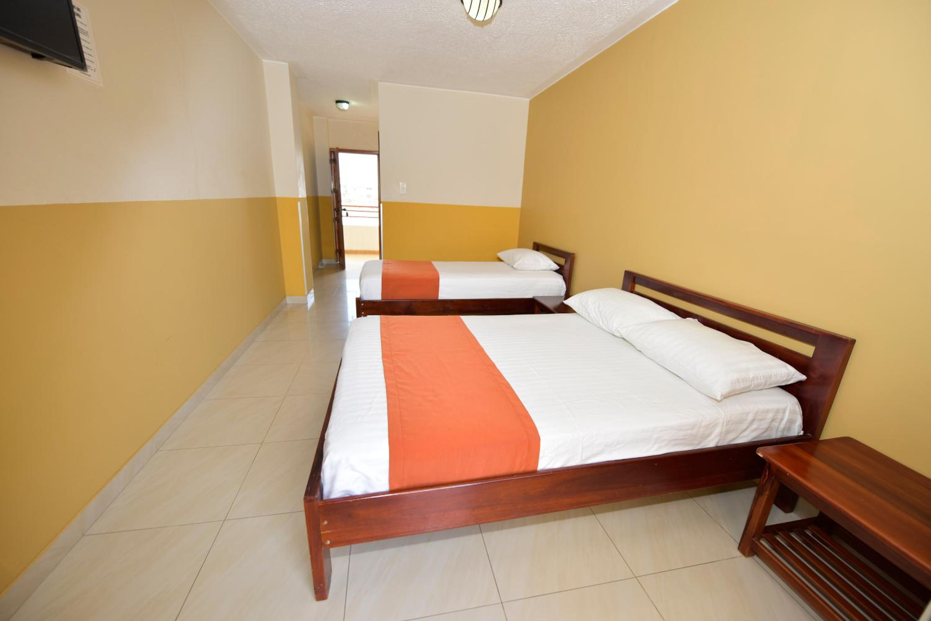 Basic Triple Room photo 3