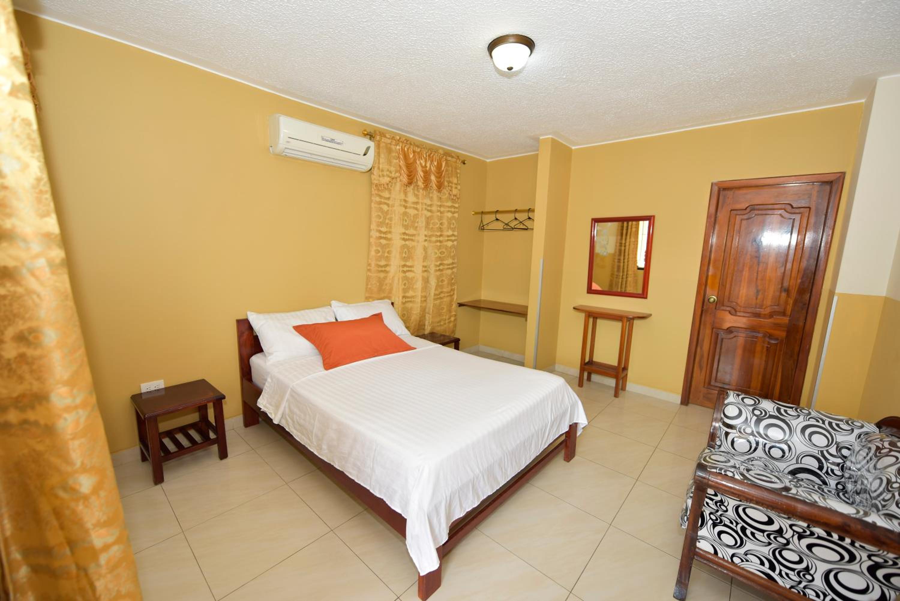Standard Double Suite photo 2