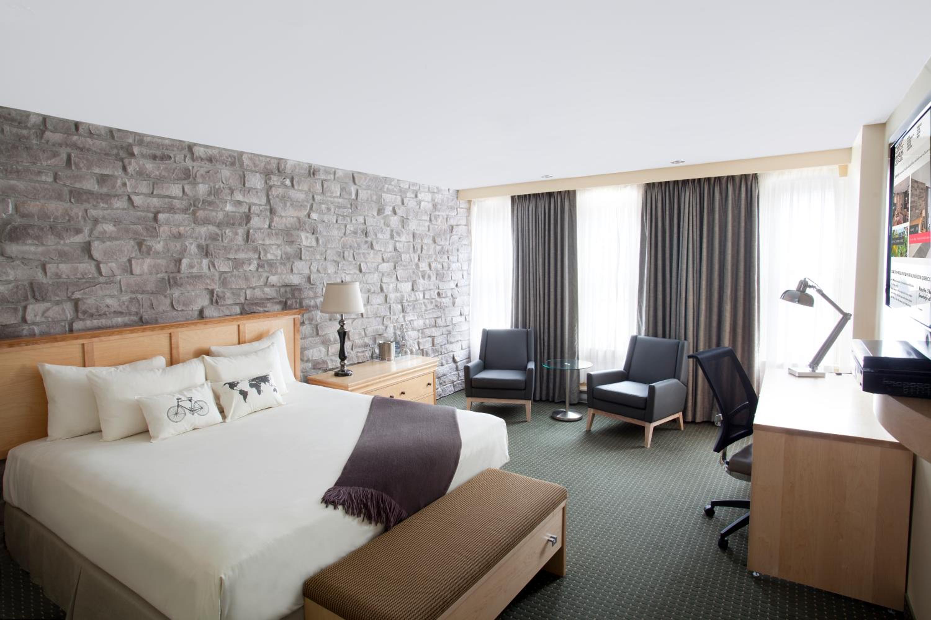 Superior King Room - Photo 6