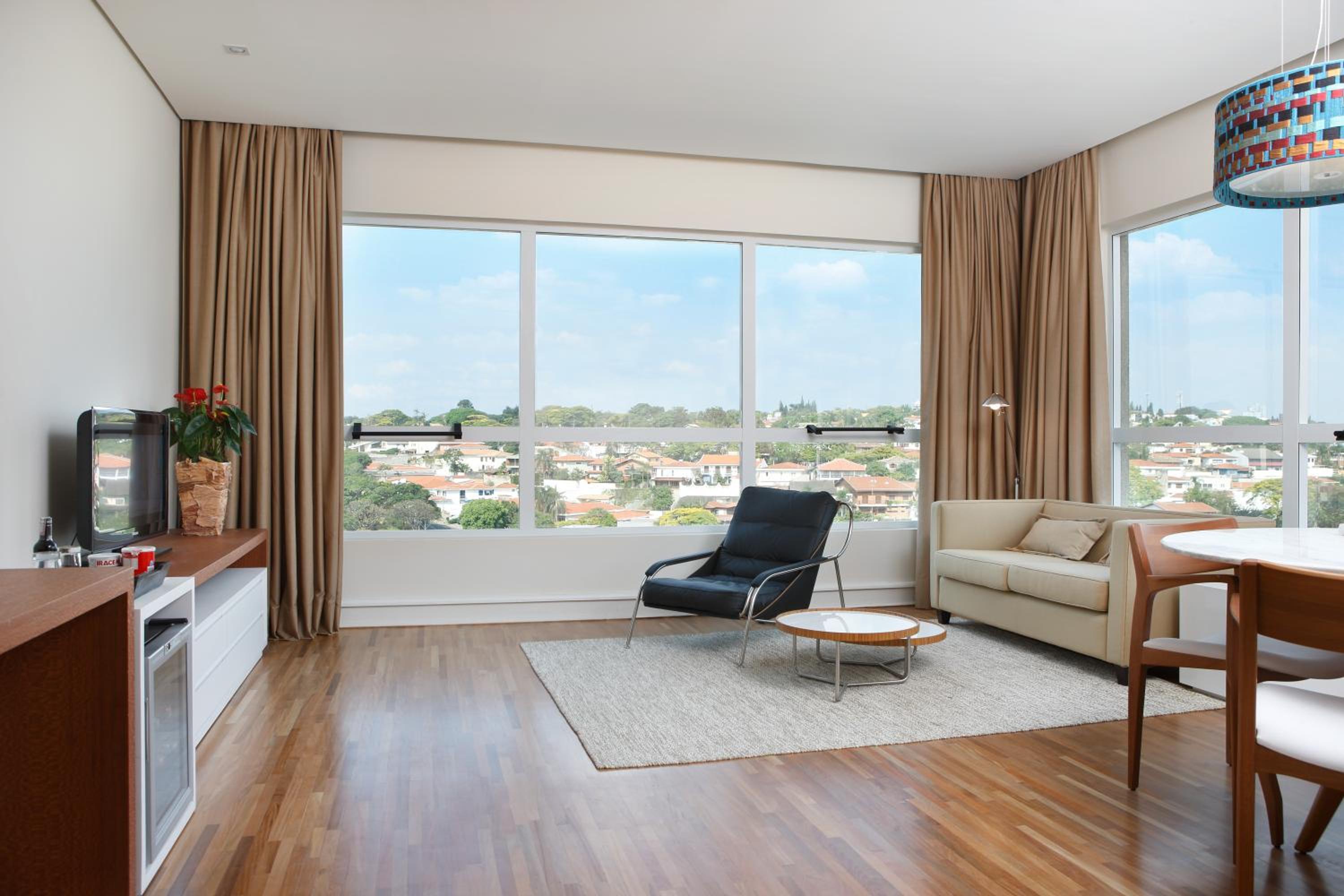 Luxury Suite with Spa Bath