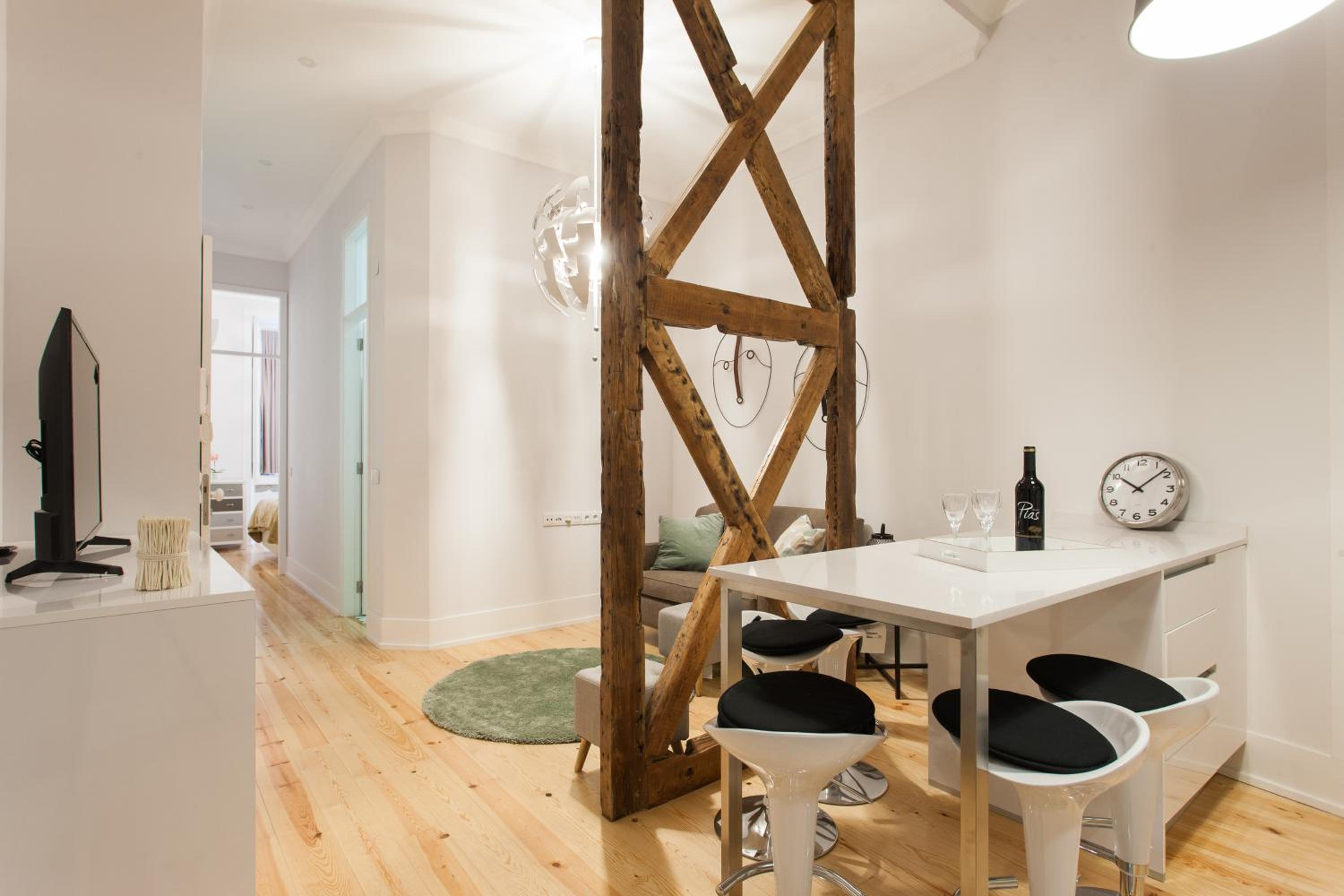 Apartment - Photo 3