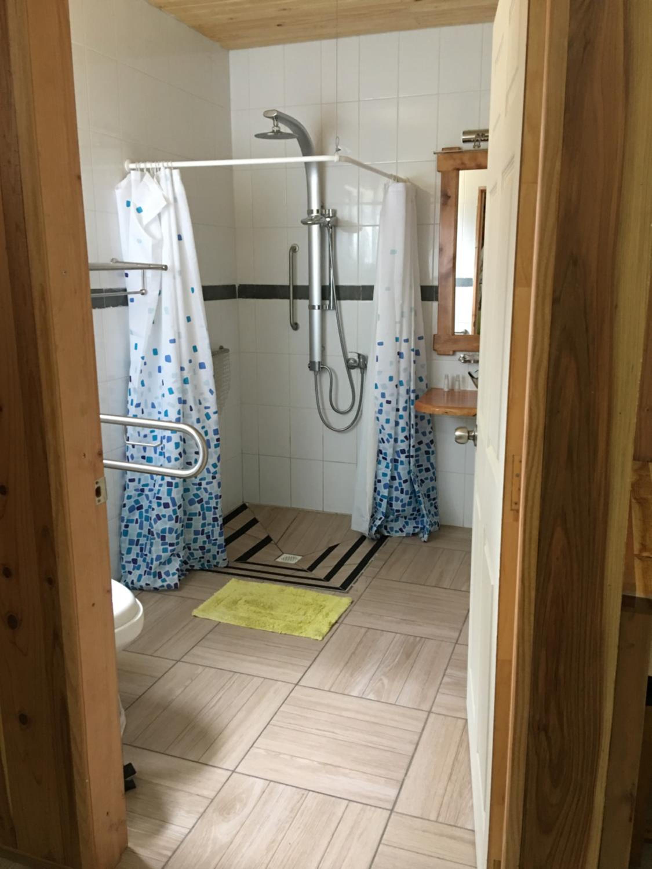 Triple Room - Disability Access photo 3
