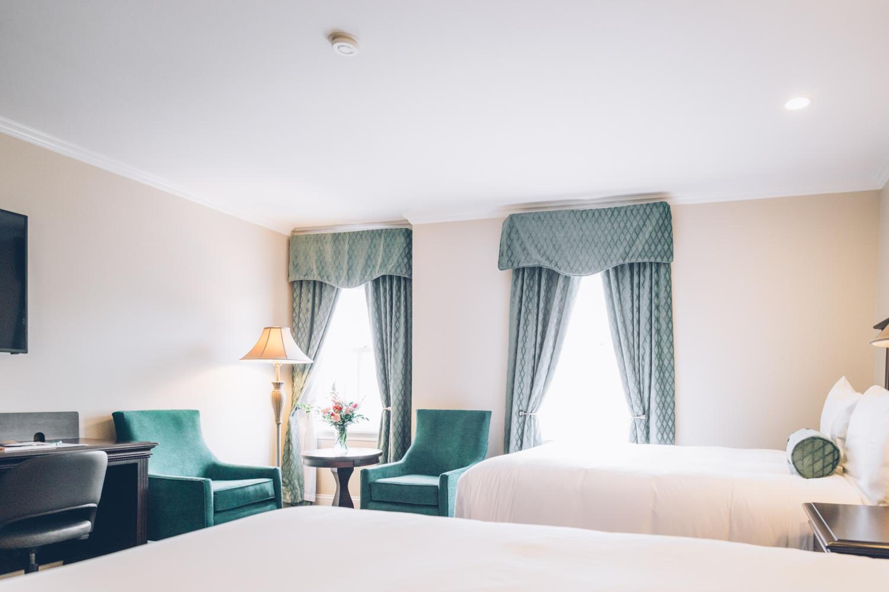 Traditional Double Room with Two Double Beds