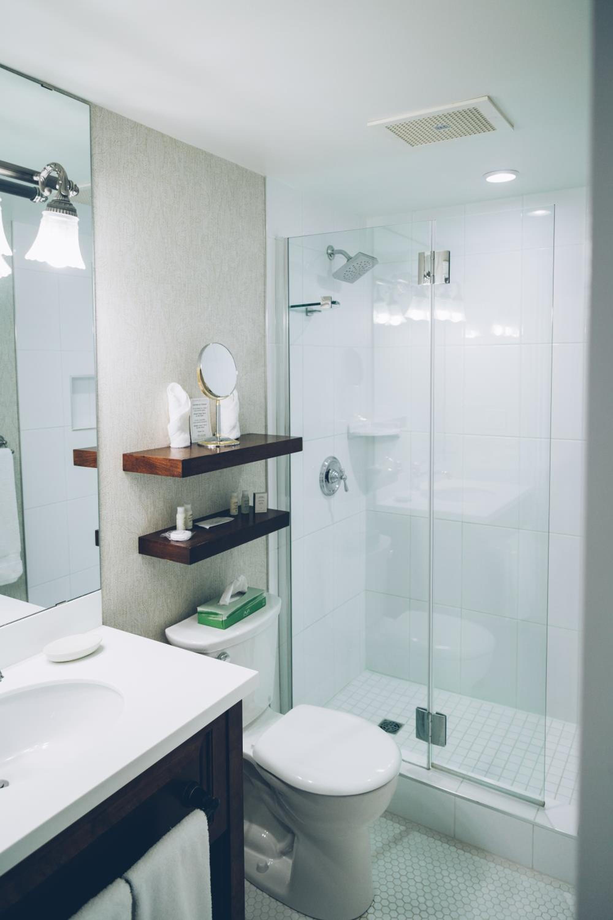 Deluxe King Room - Photo 4