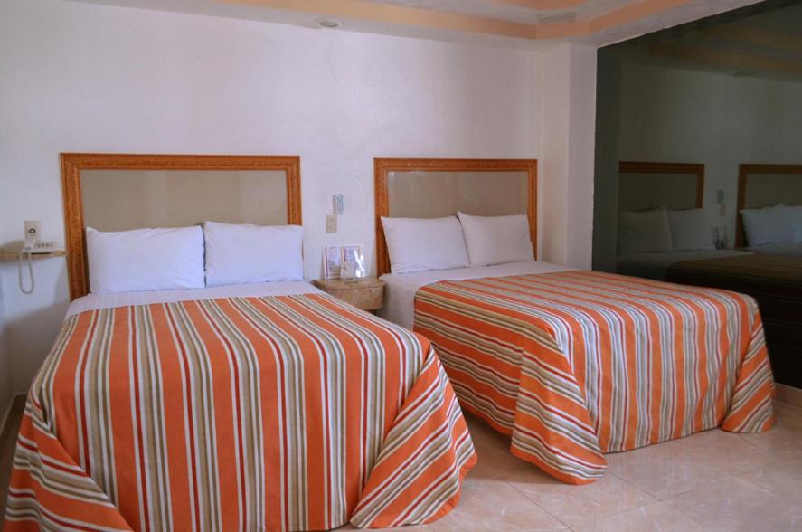 Economy Quadruple Room photo 2