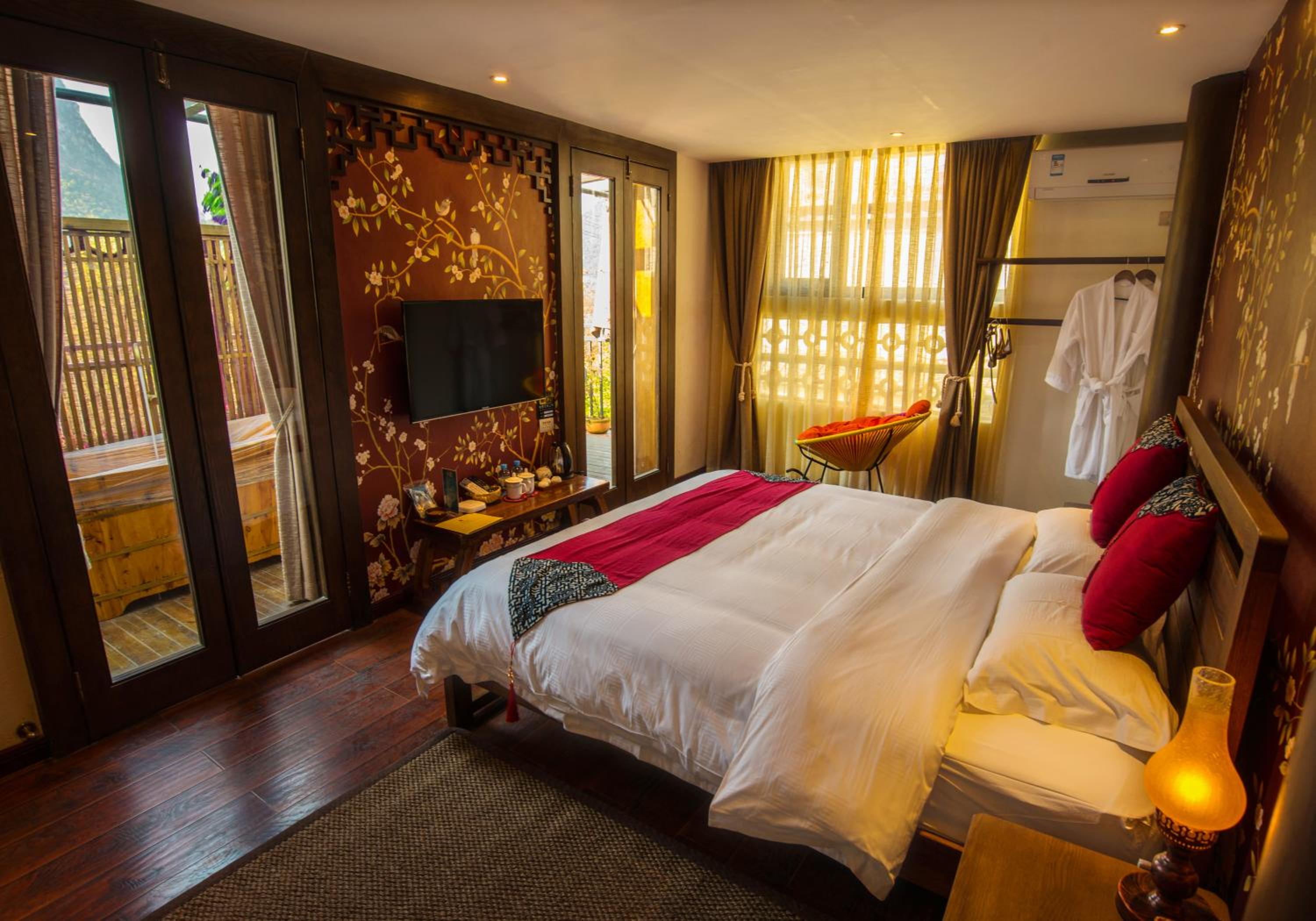 Double Room with Courtyard View-free pick up available from train station for minimun 2 nights stay