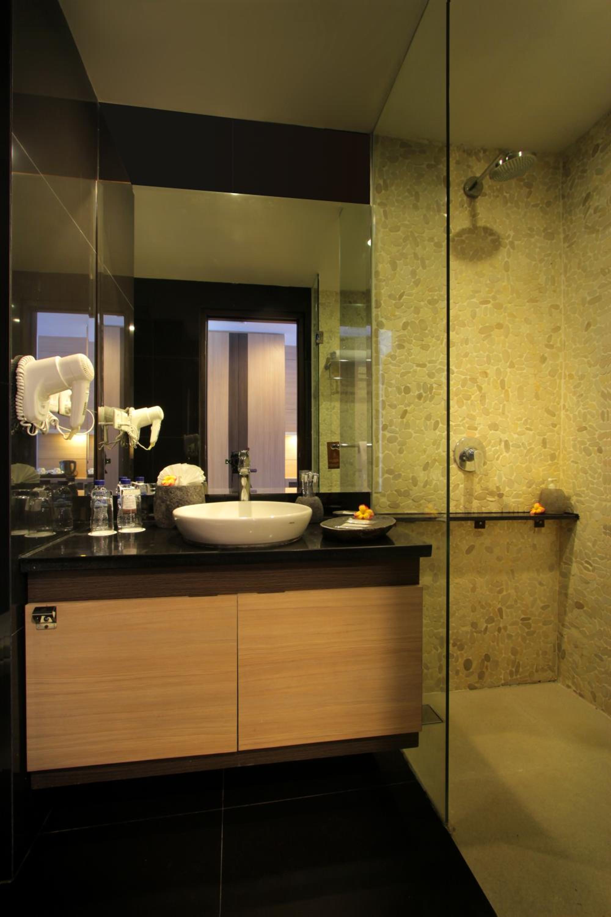 Deluxe Double or Twin Room - Photo 3