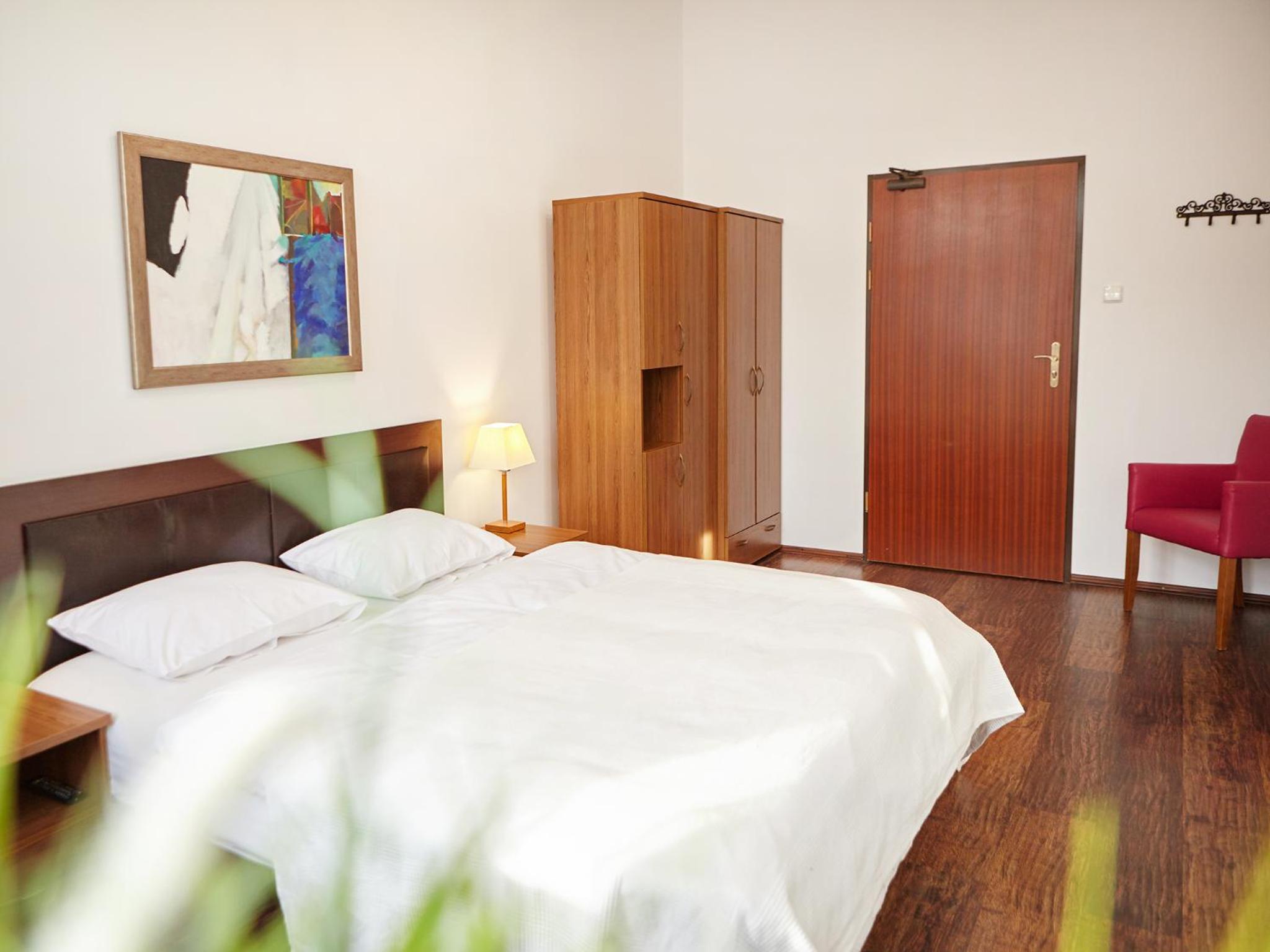 Double or Twin Room - Photo 2