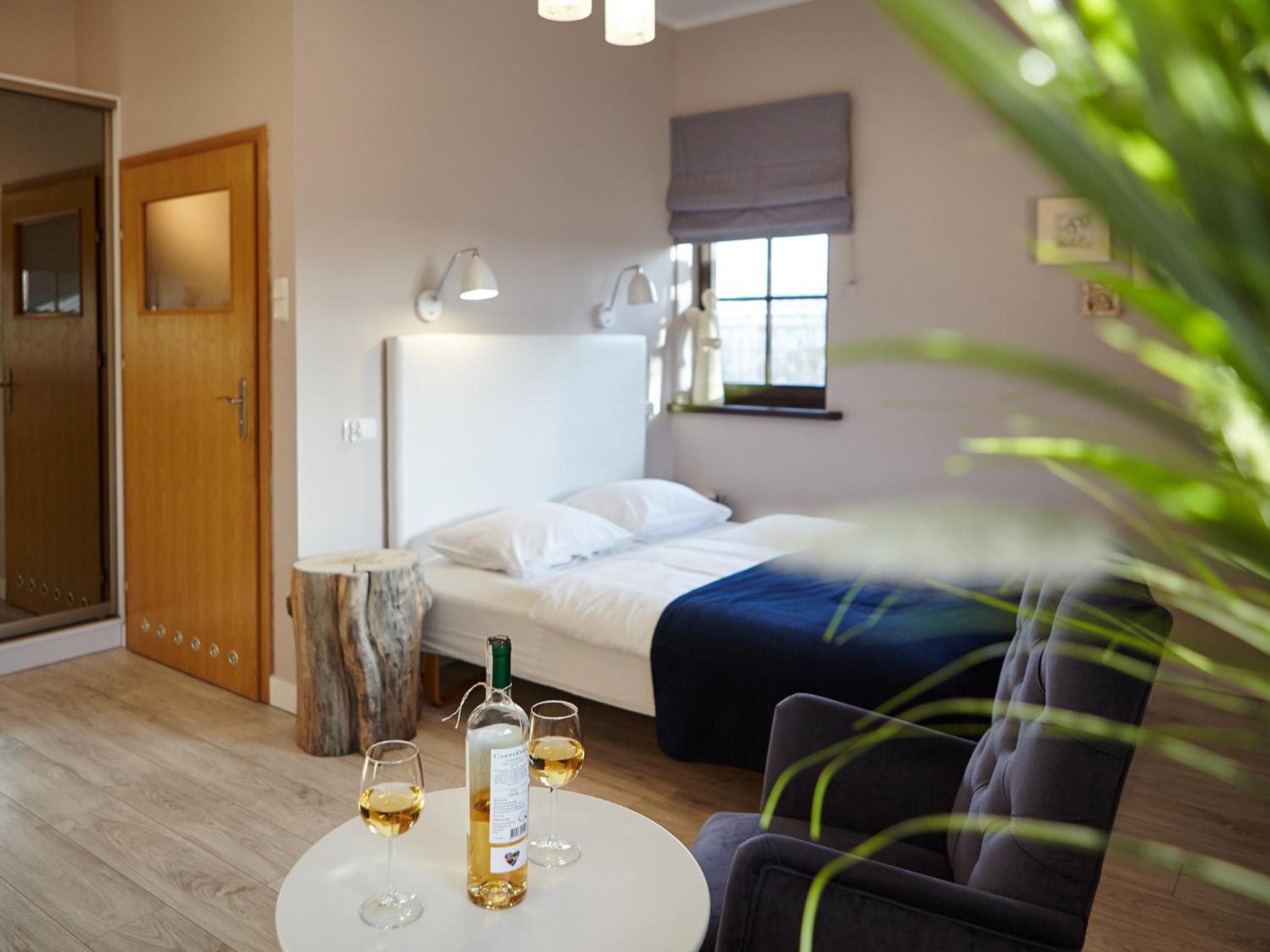 Large Double Room - Photo 14