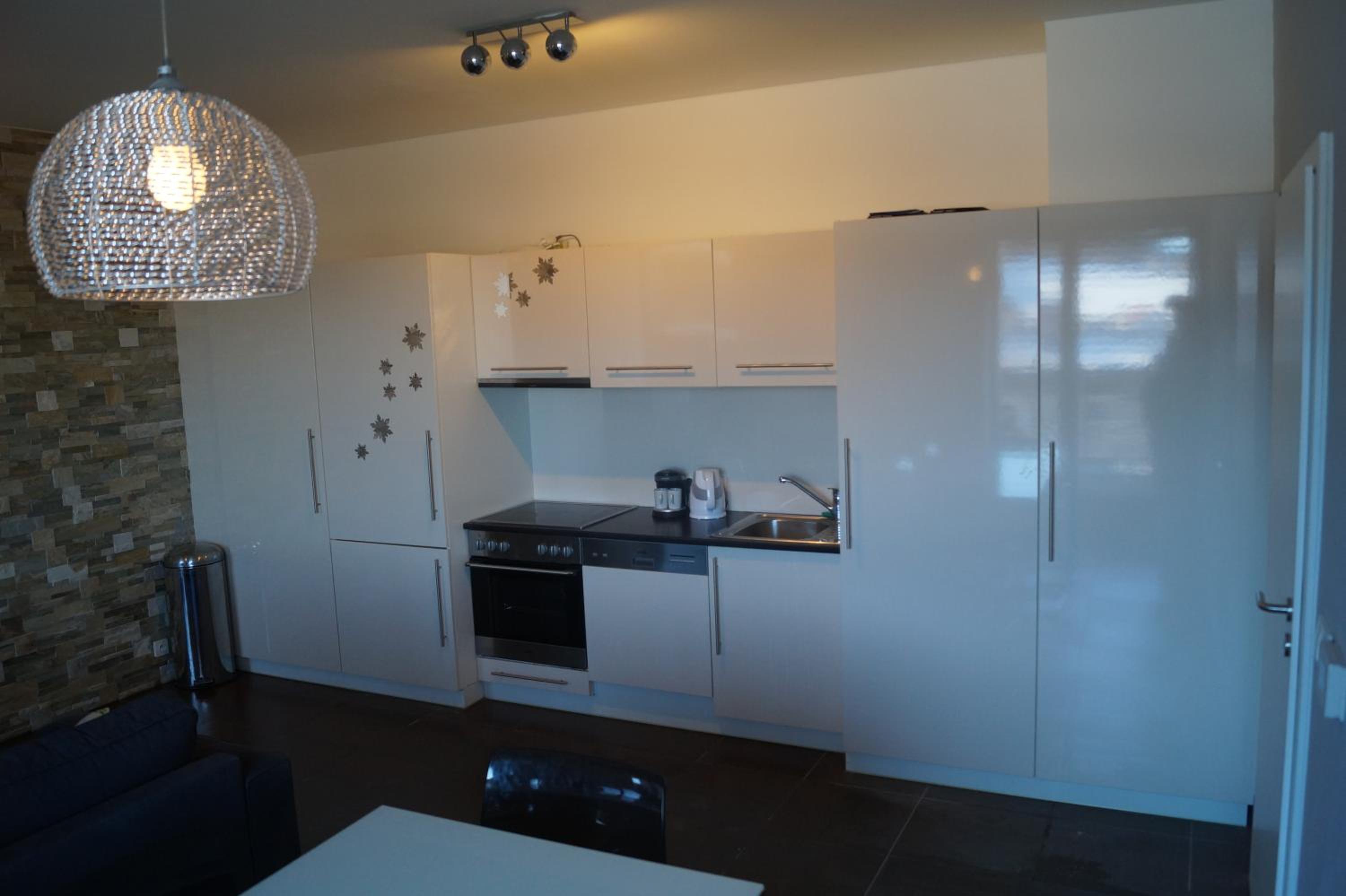 One-Bedroom Apartment with Terrace photo 3