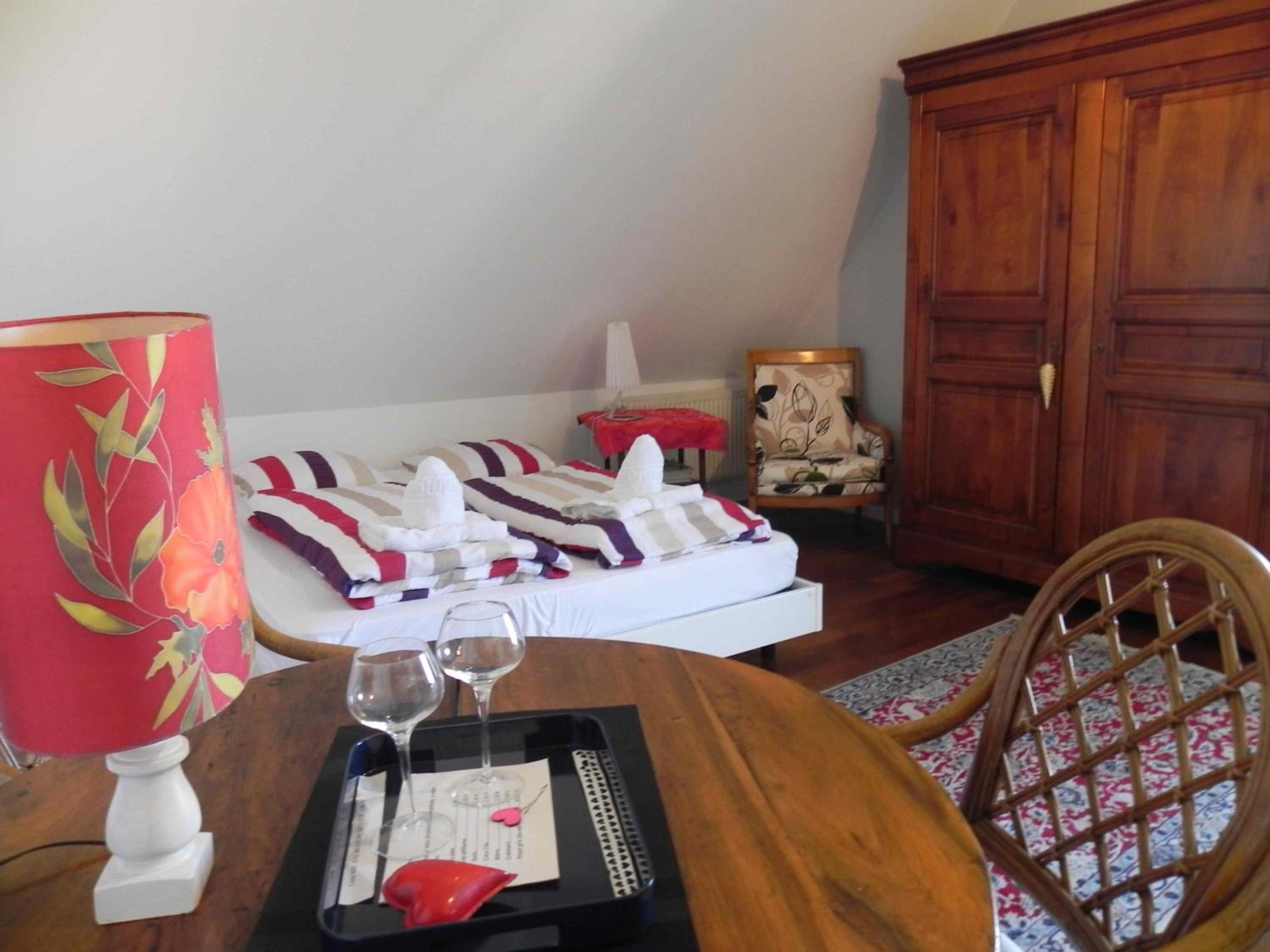 Family Room with Balcony photo 2