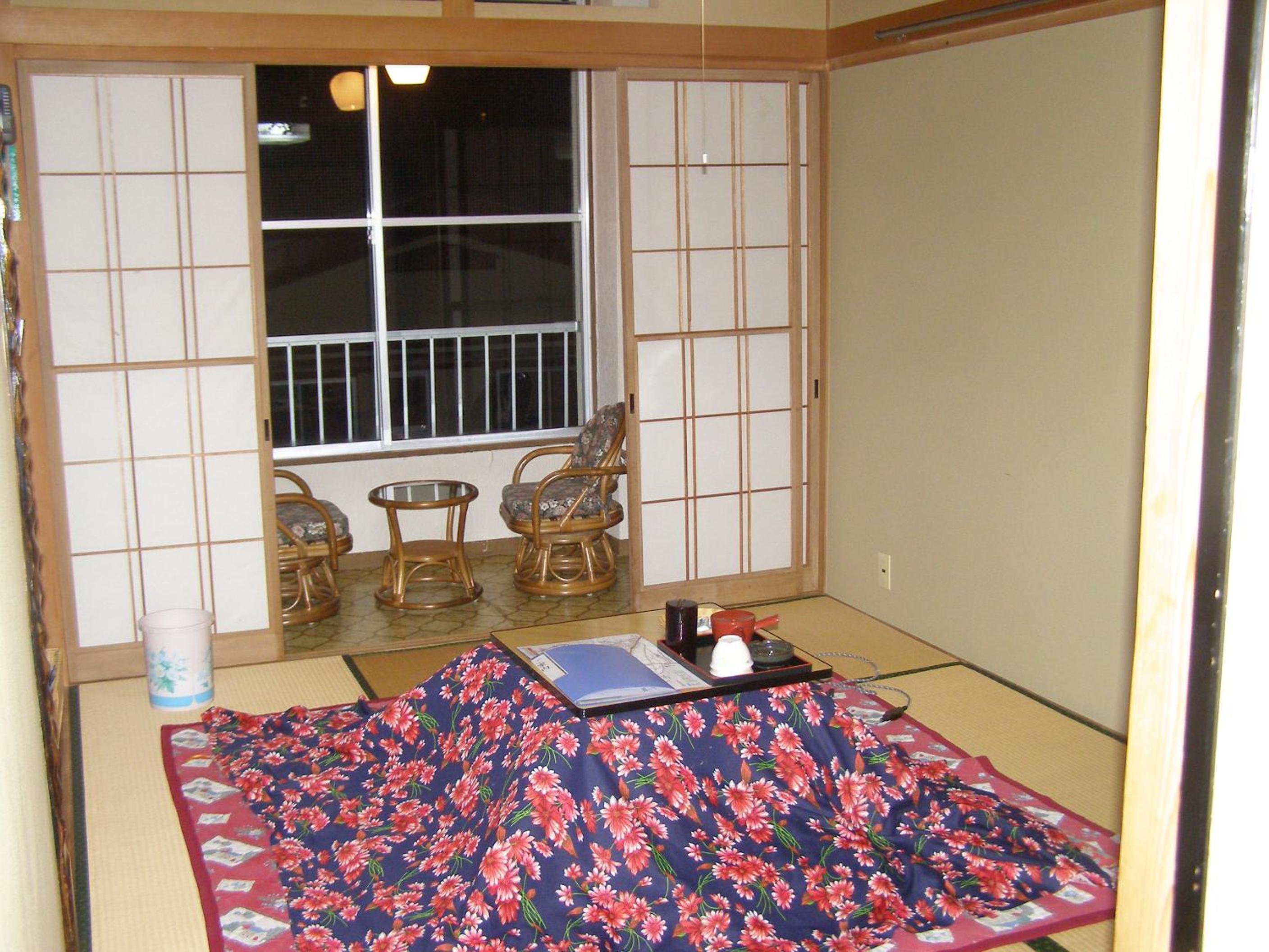 Japanese-Style Single Room with Shared Bathroom photo 2