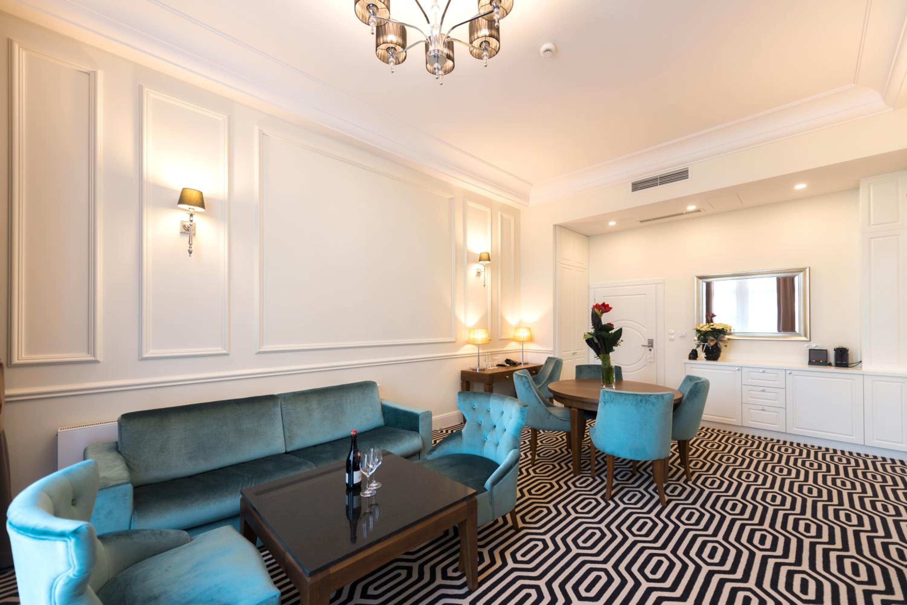 Executive Suite photo 3
