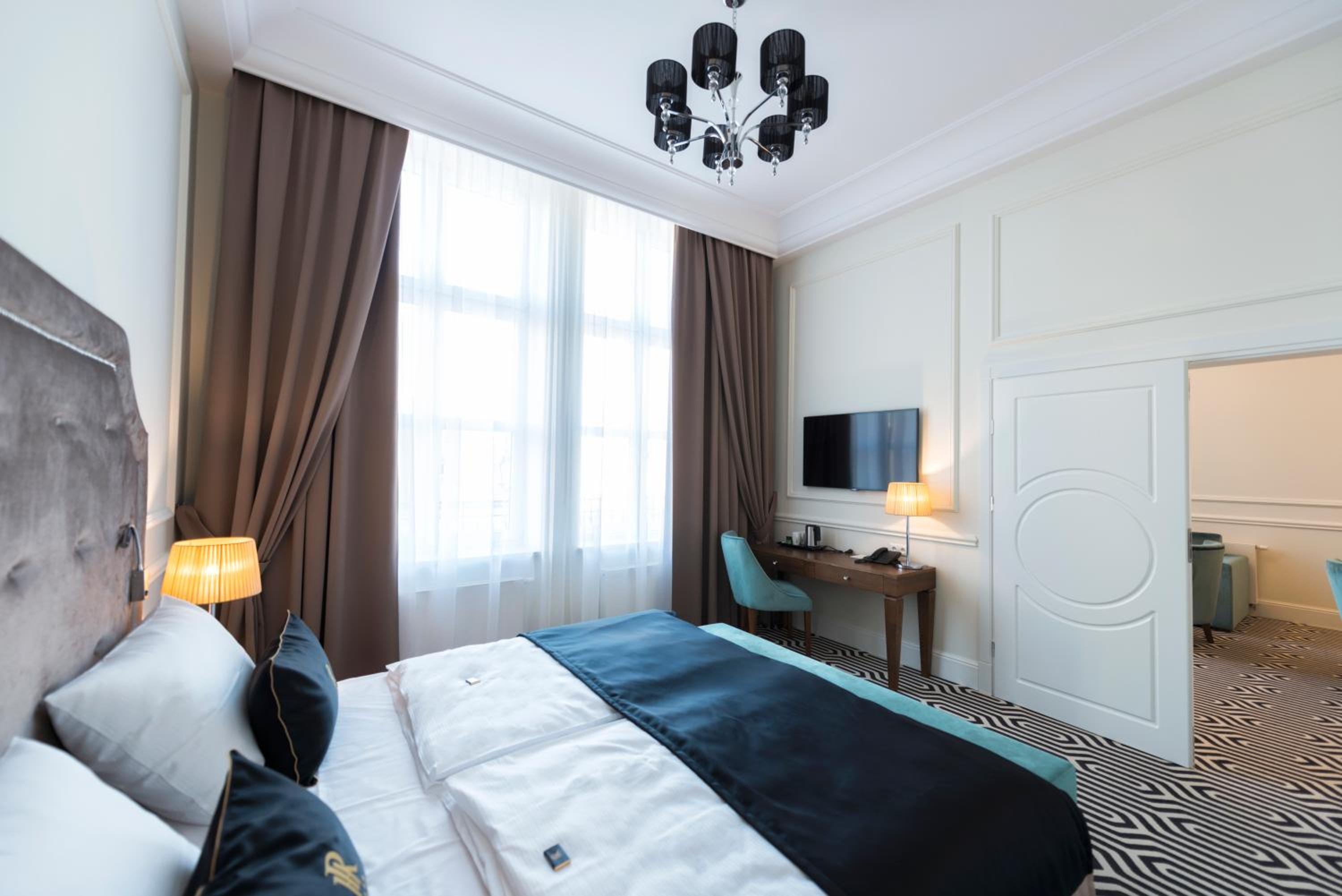 Executive Suite photo 2