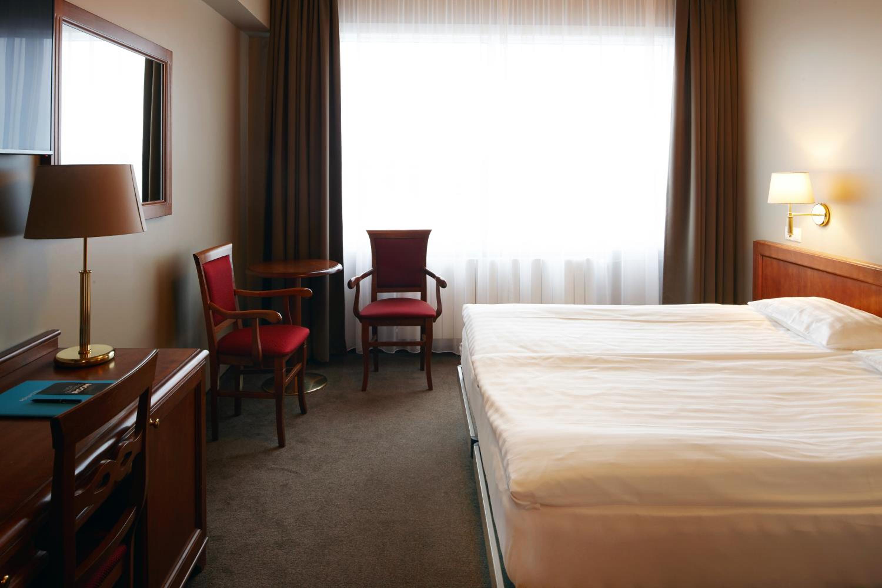 Double or Twin Room photo 2