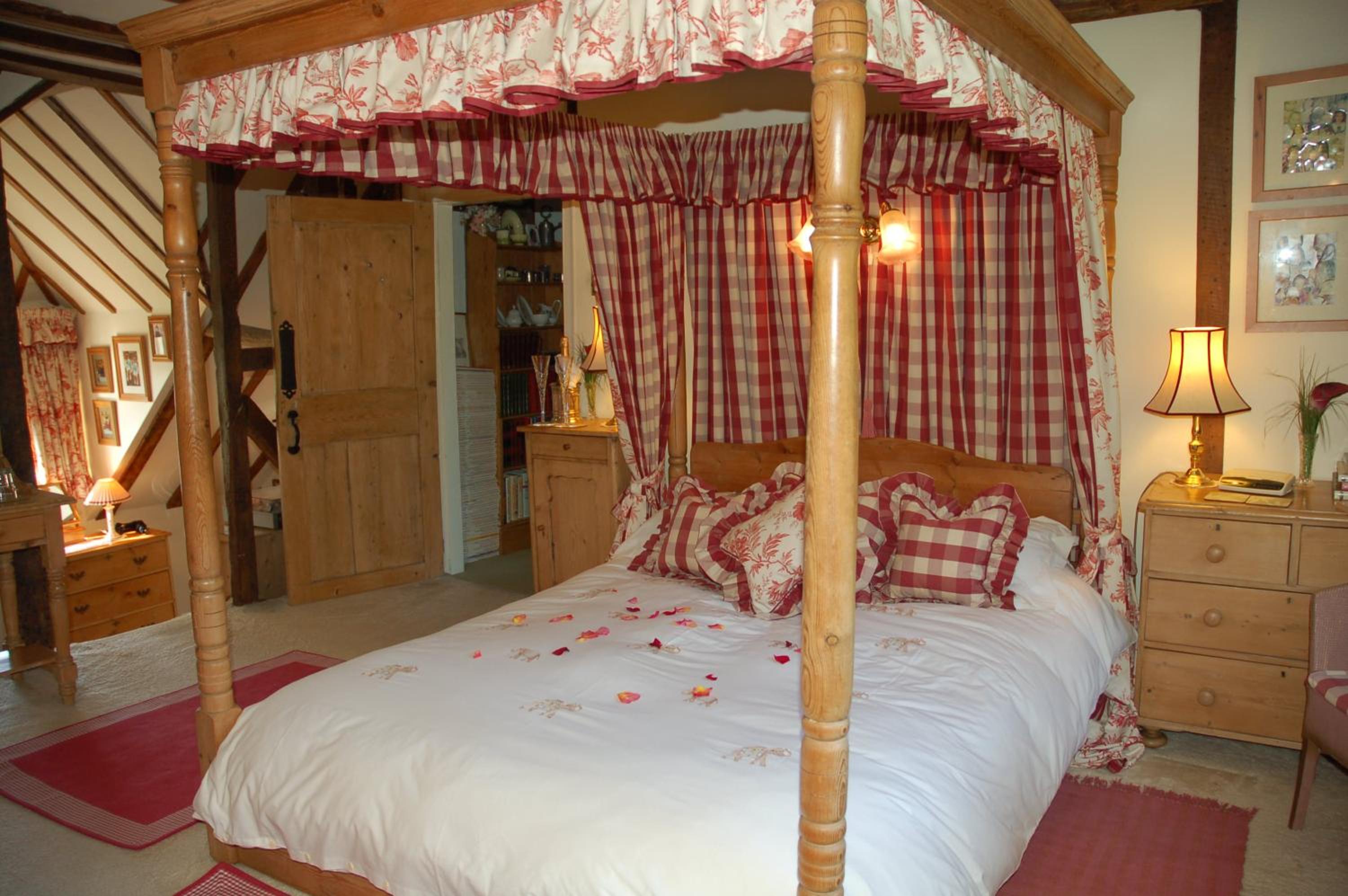 Double Room with Private Bathroom photo 2