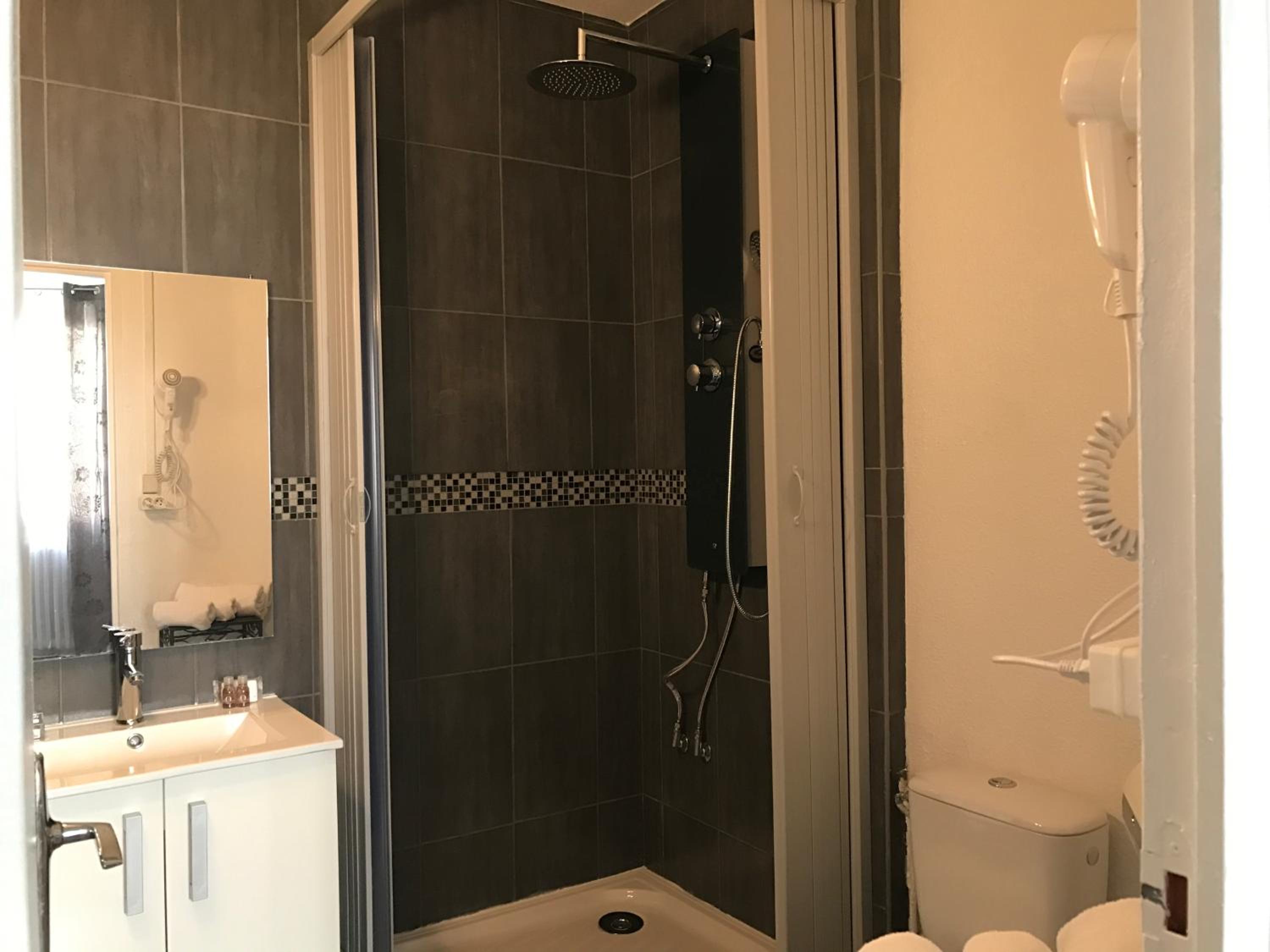 Superior Double Room - Photo 2