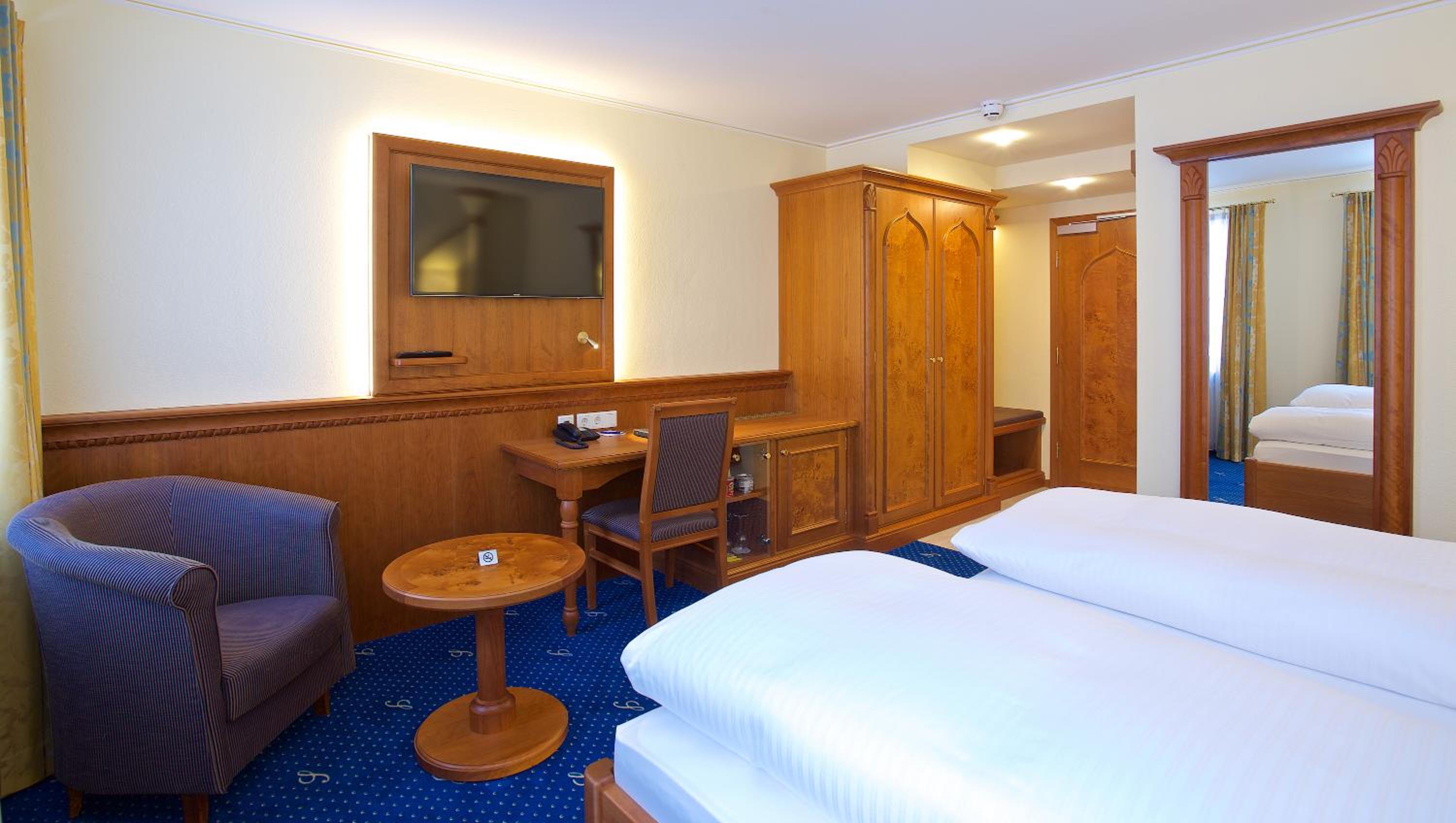 Standard Double Room - Photo 5