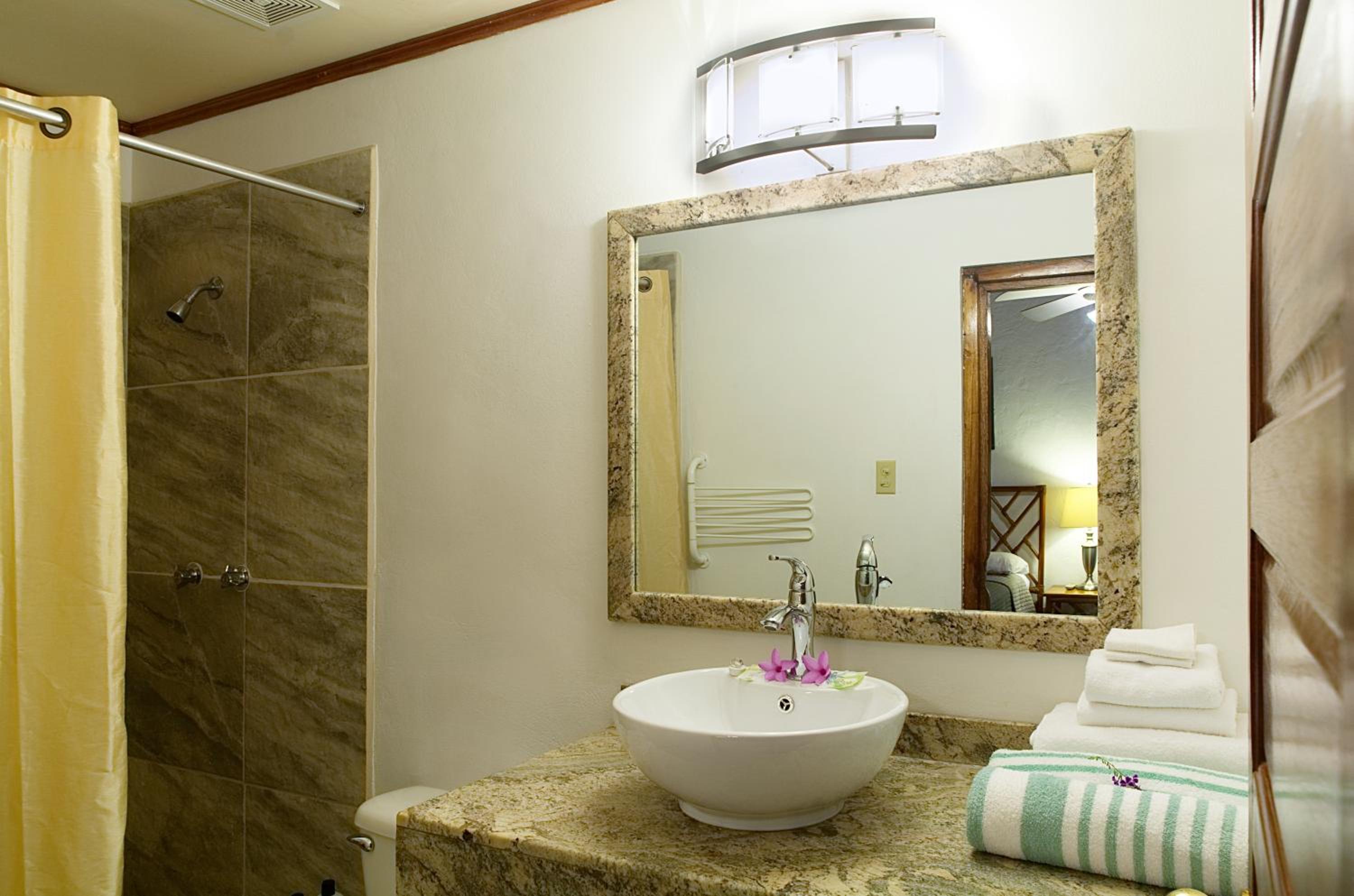 Triple Room with Pool View photo 3
