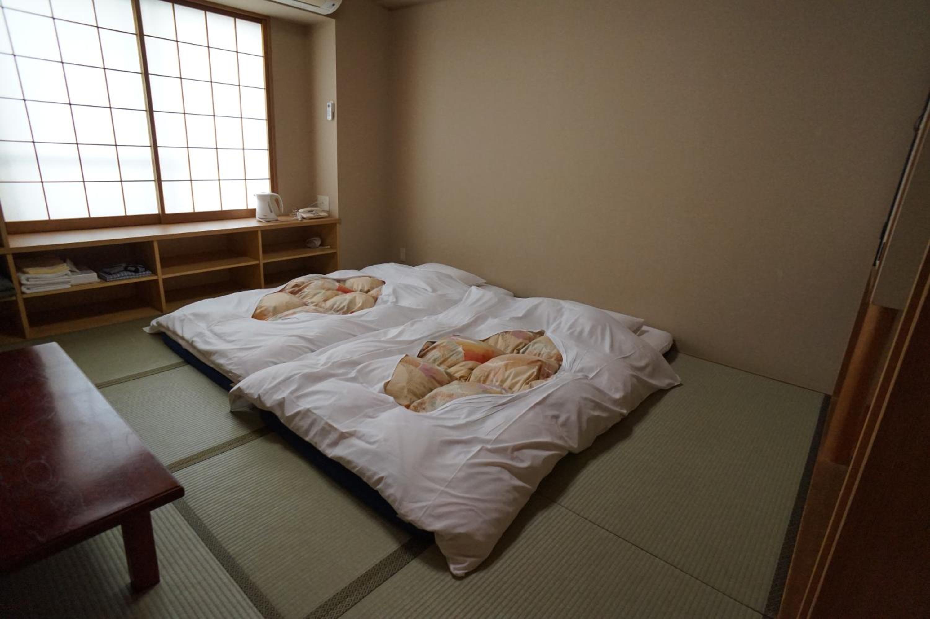Japanese-Style Deluxe Twin Room photo 3