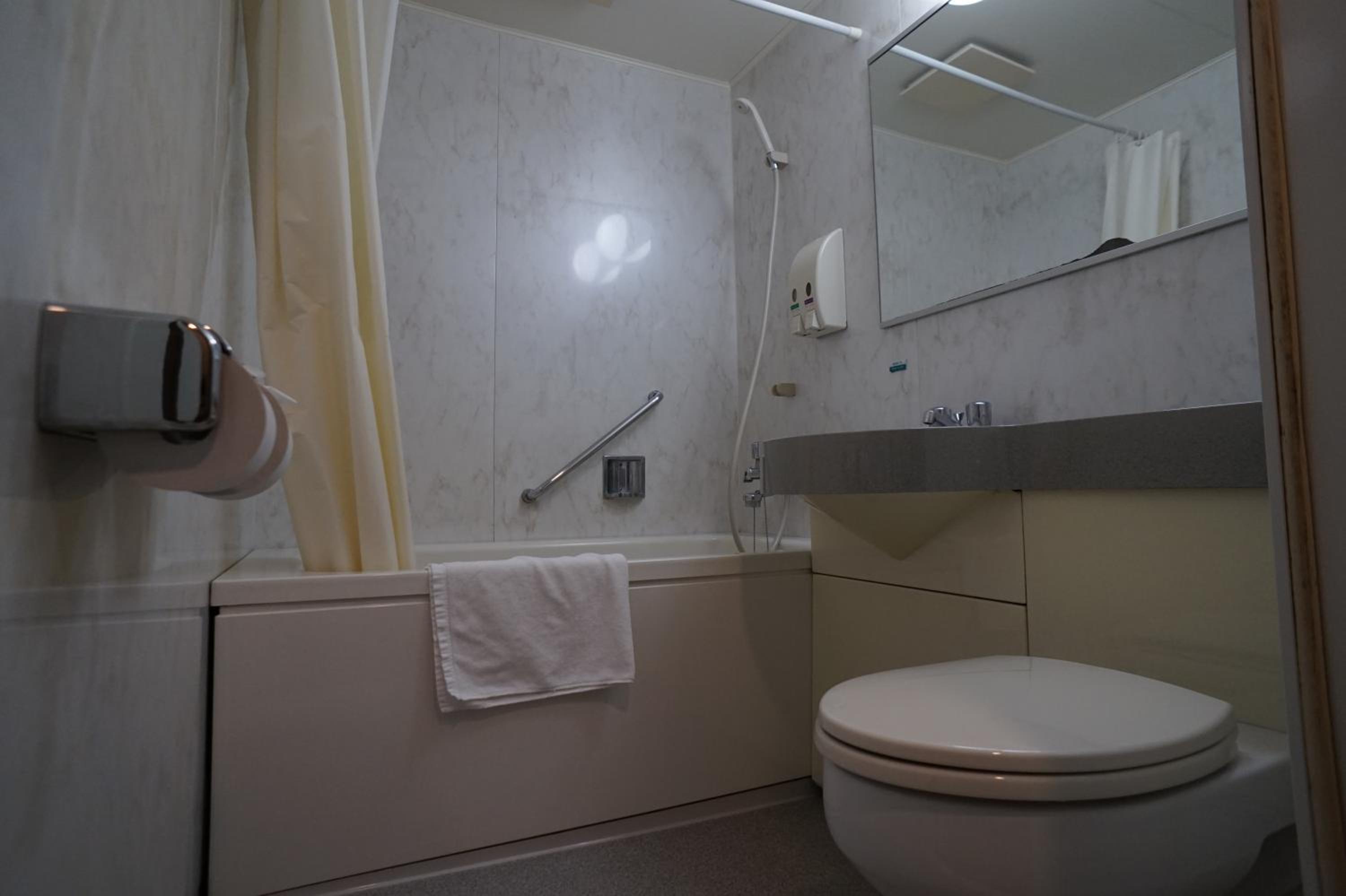 Japanese-Style Quadruple Room photo 3