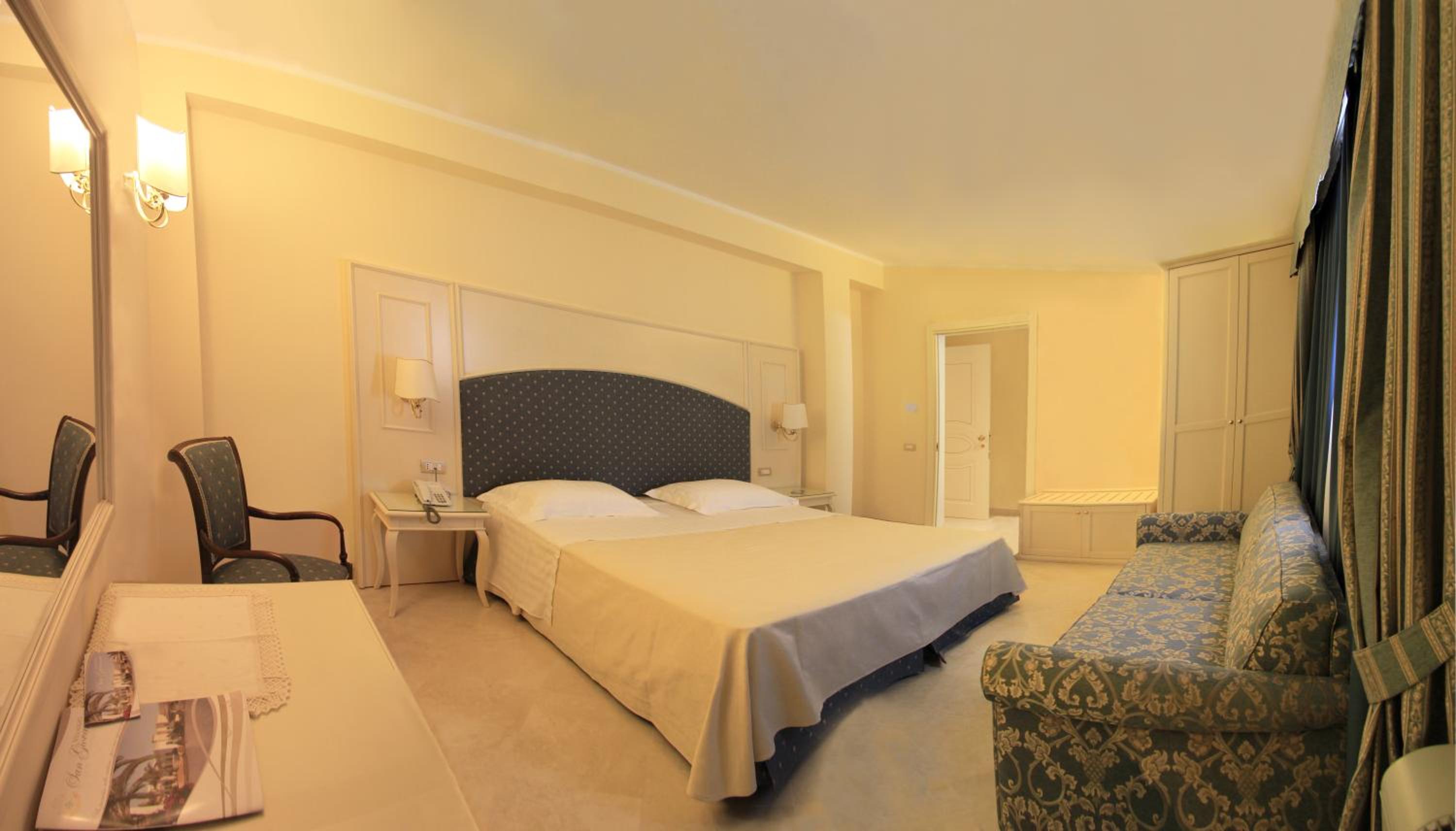 Triple Room photo 2