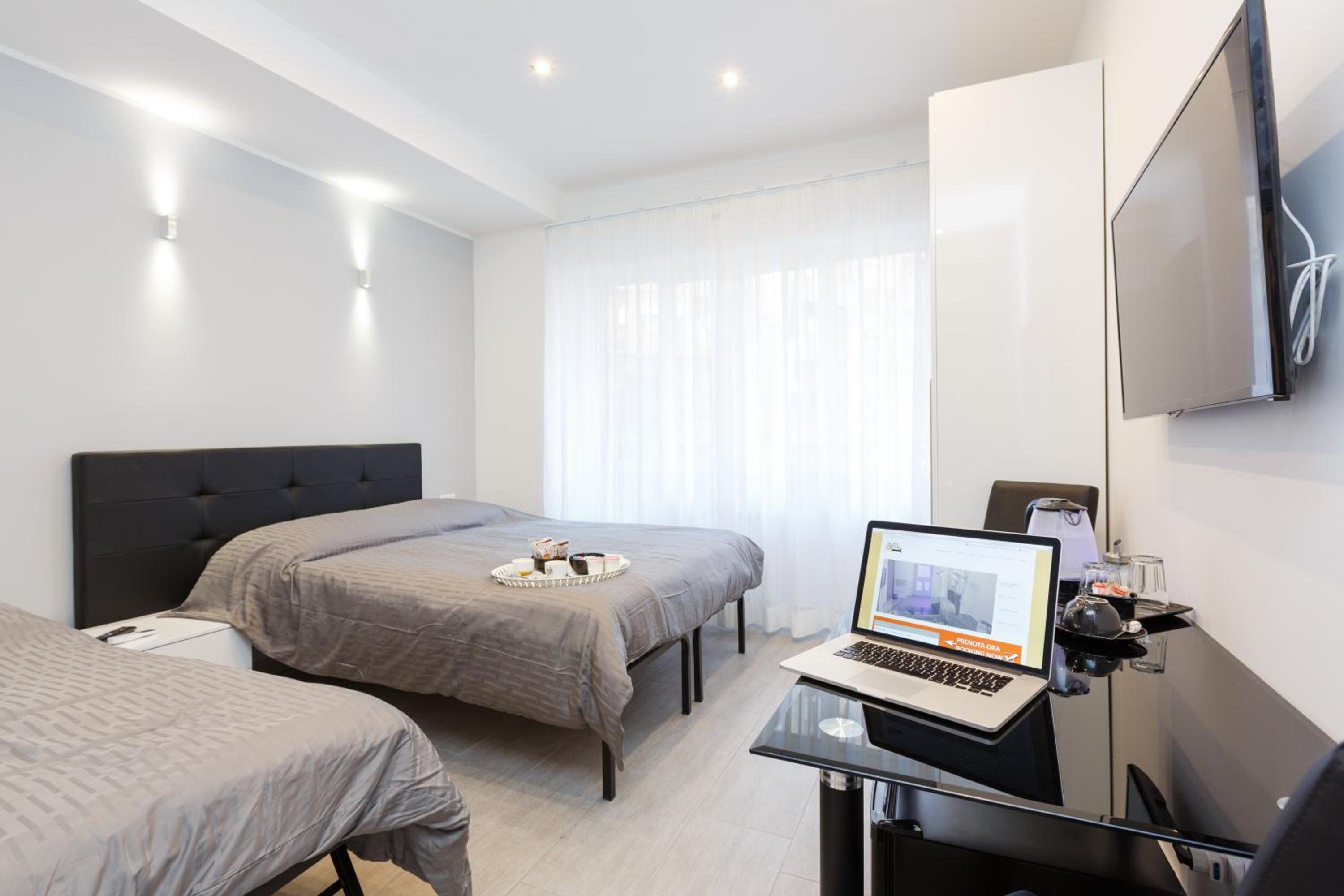Triple Room with Private Bathroom photo 2