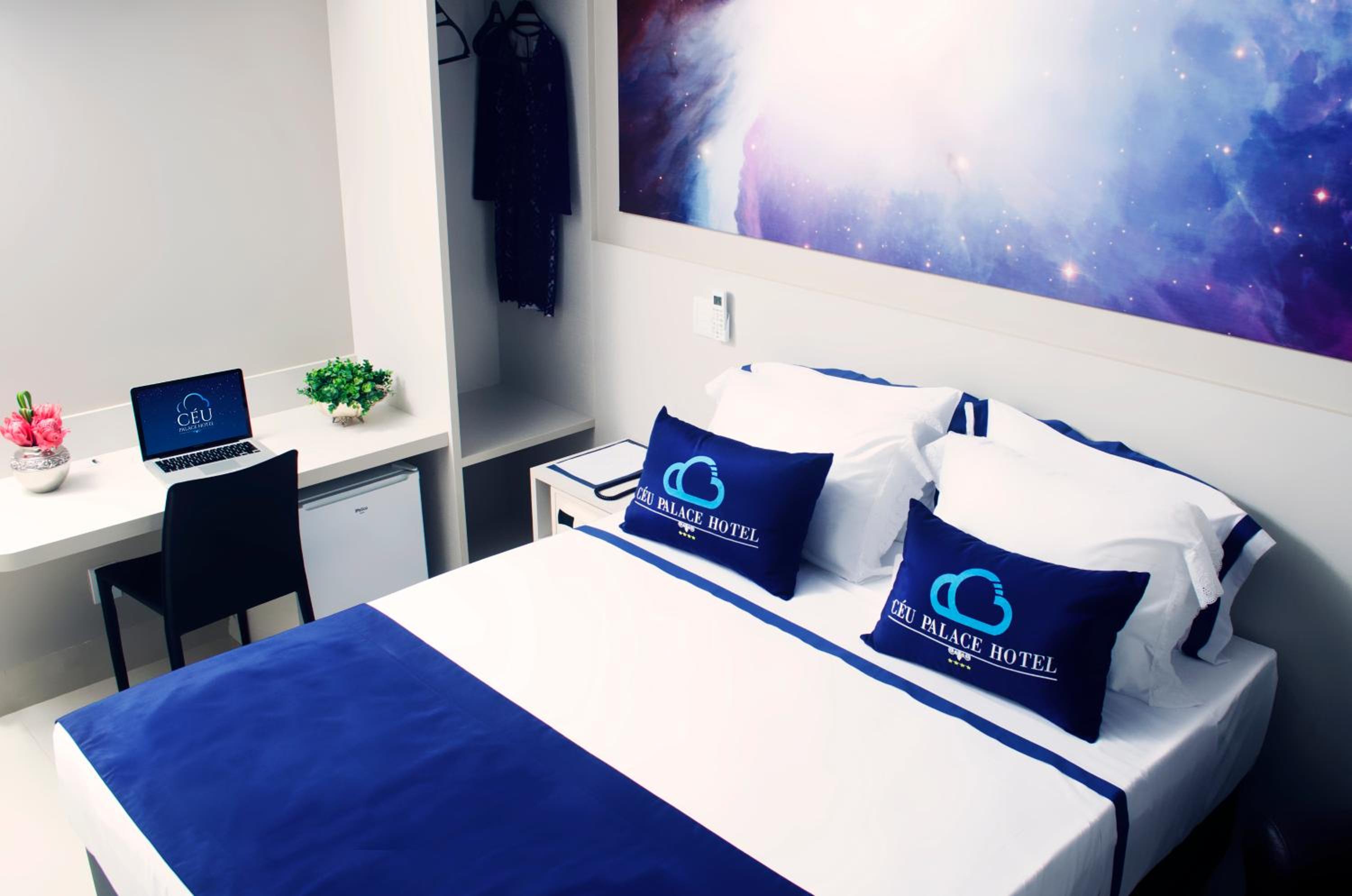 Queen Room photo 1
