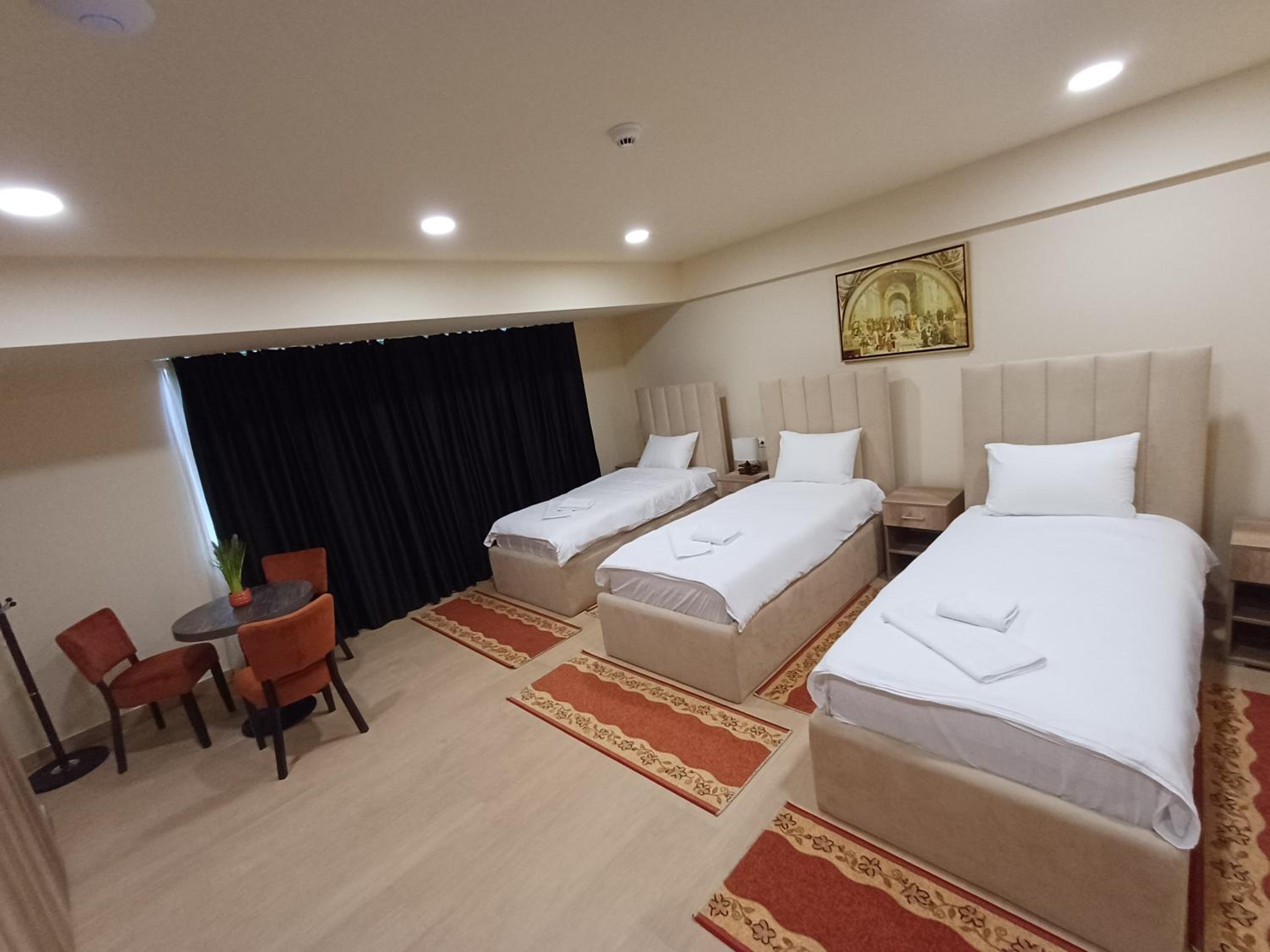 Deluxe Triple Room photo 1