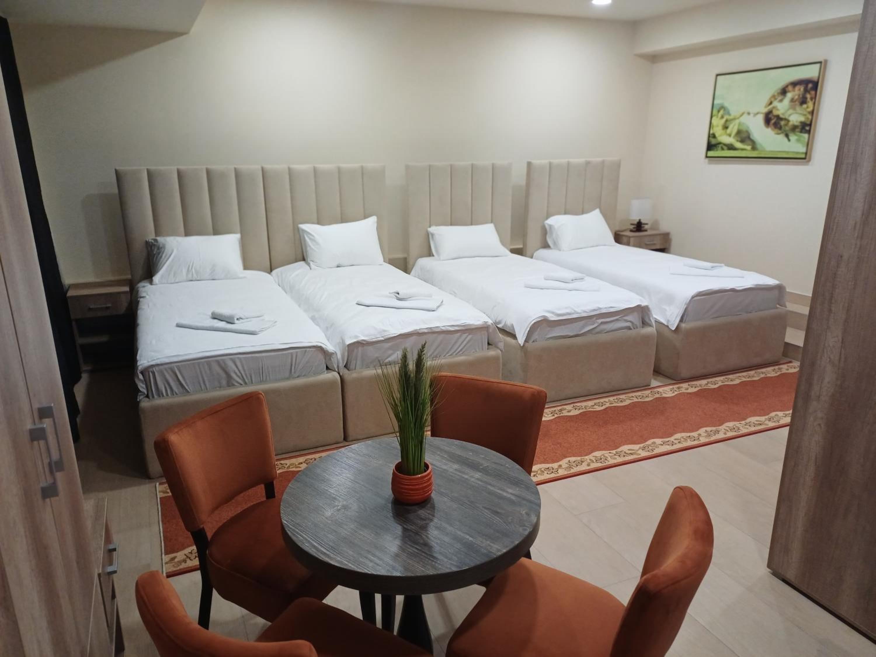 Deluxe Quadruple Room photo 2