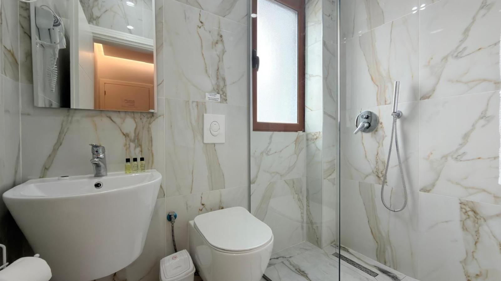 Comfort Quadruple Room