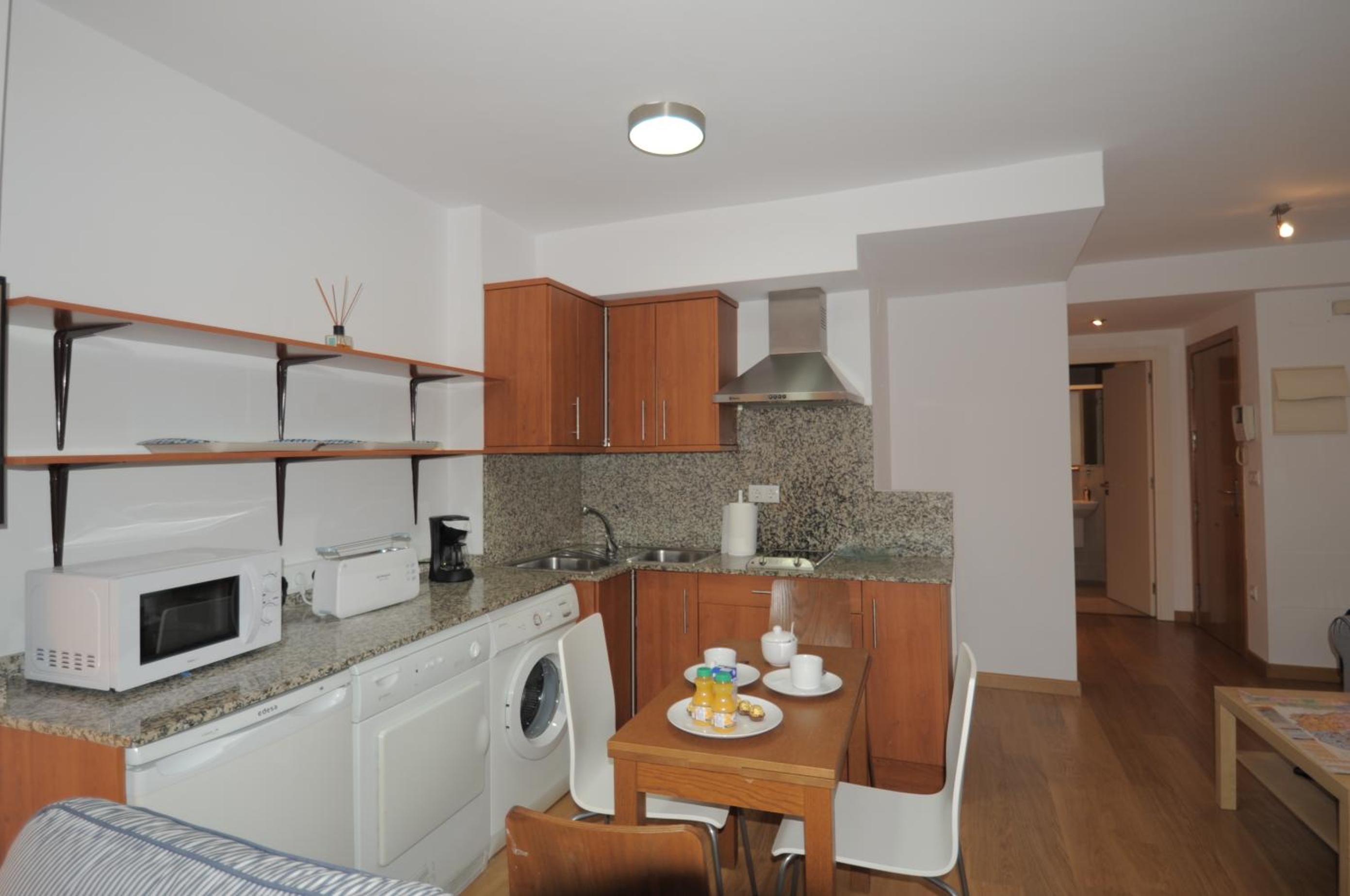 Apartment - Photo 11