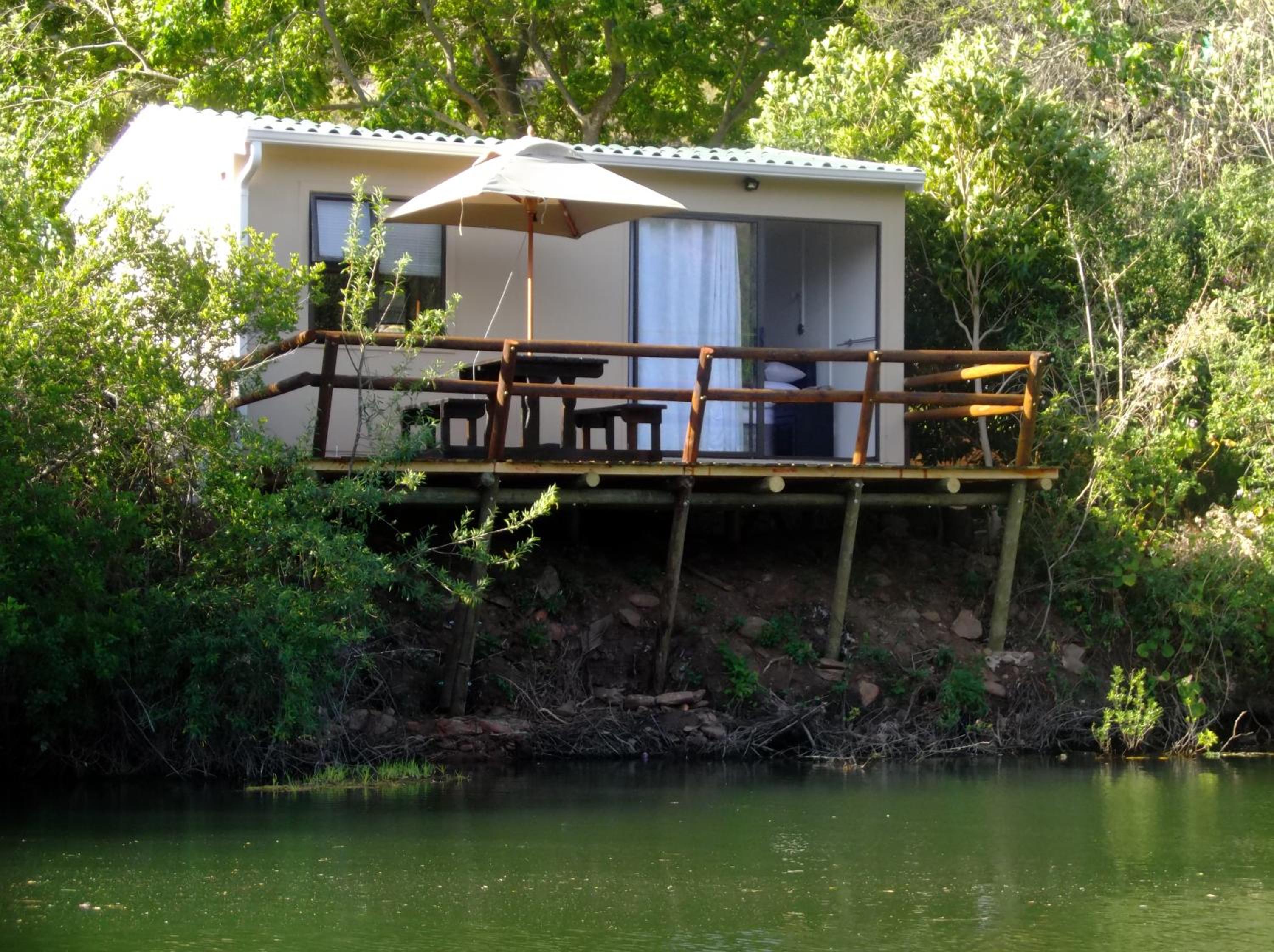 Studio with Dam View - Photo 18