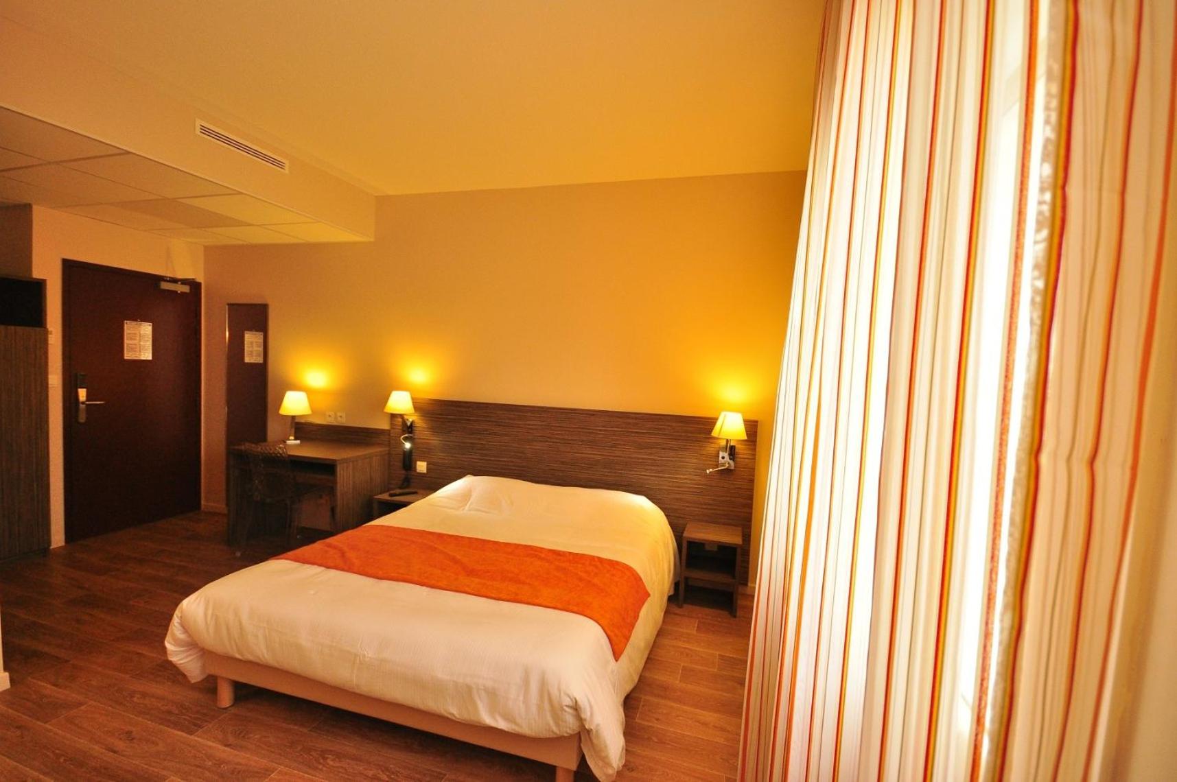 Quadruple Room - Photo 1