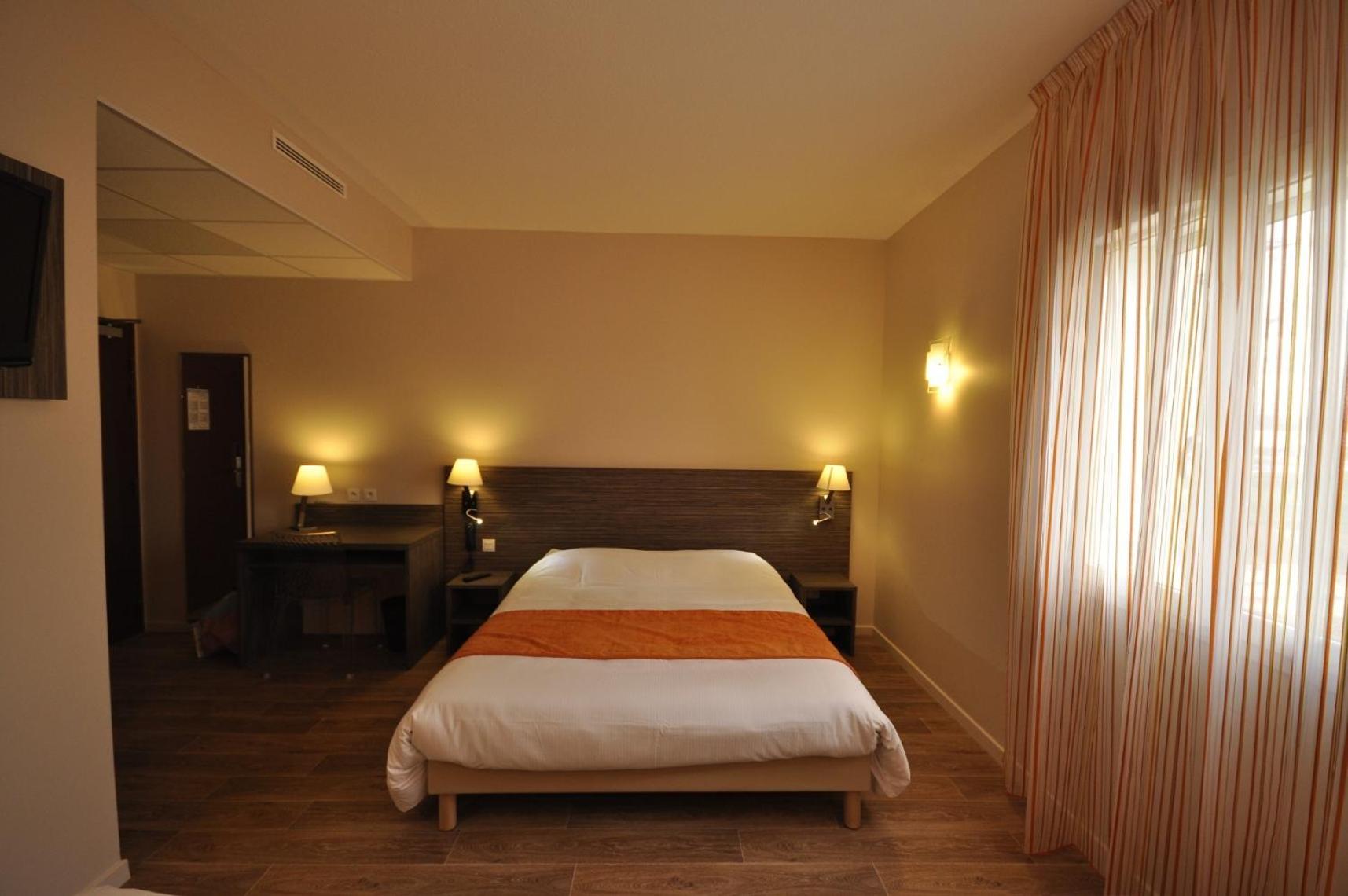 Quadruple Room - Photo 6