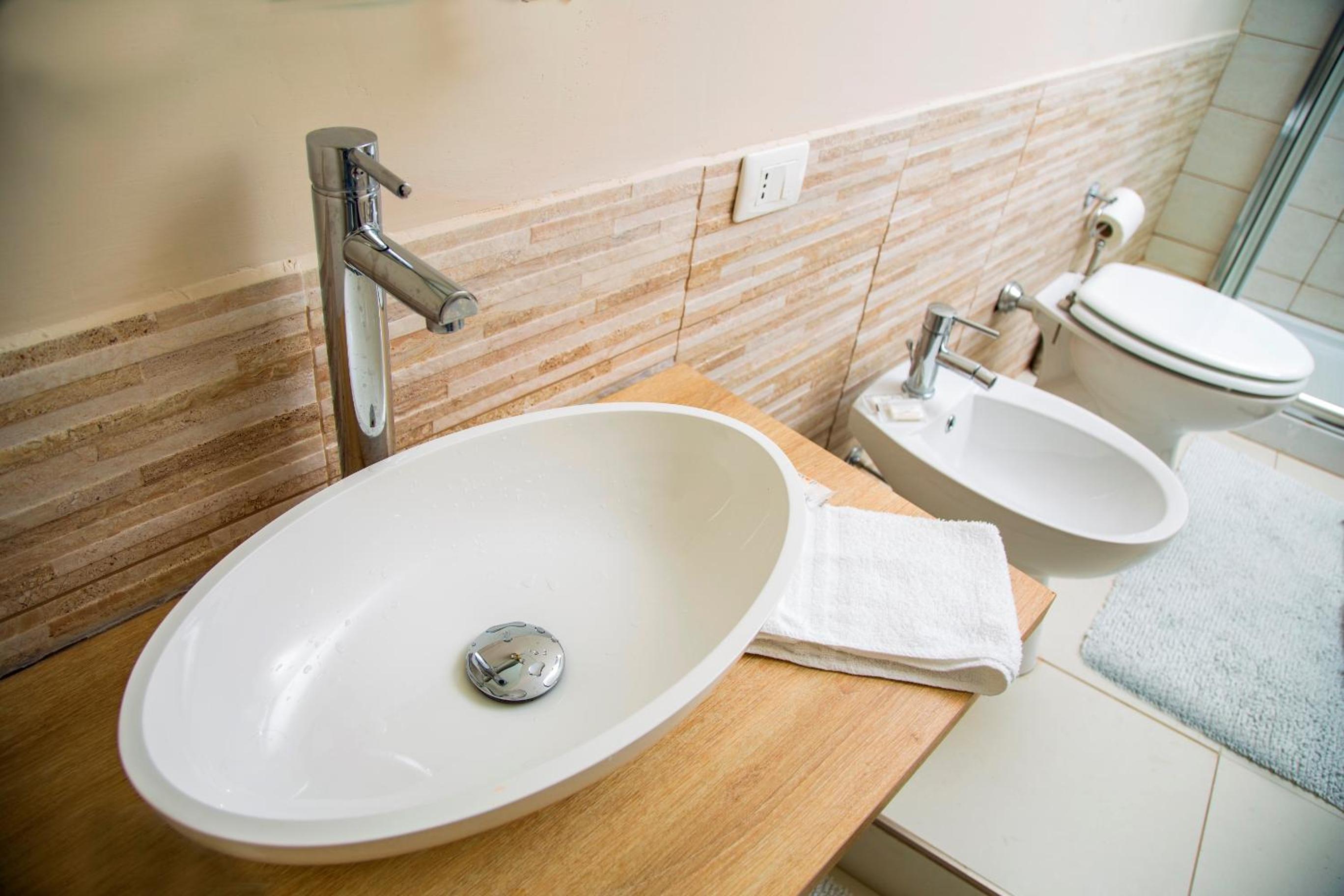 Triple Room with Bathroom photo 2