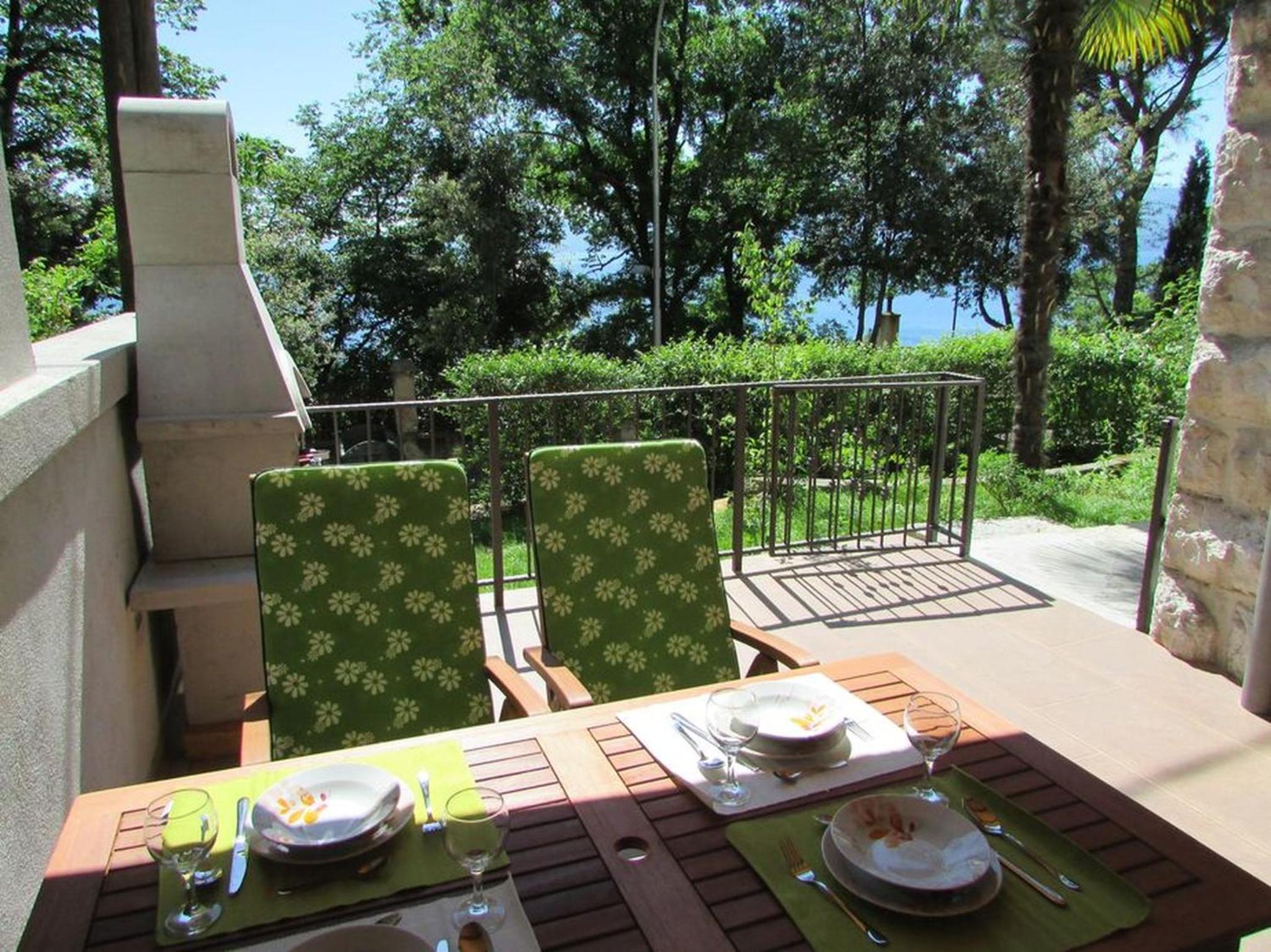 Apartment with Terrace photo 2