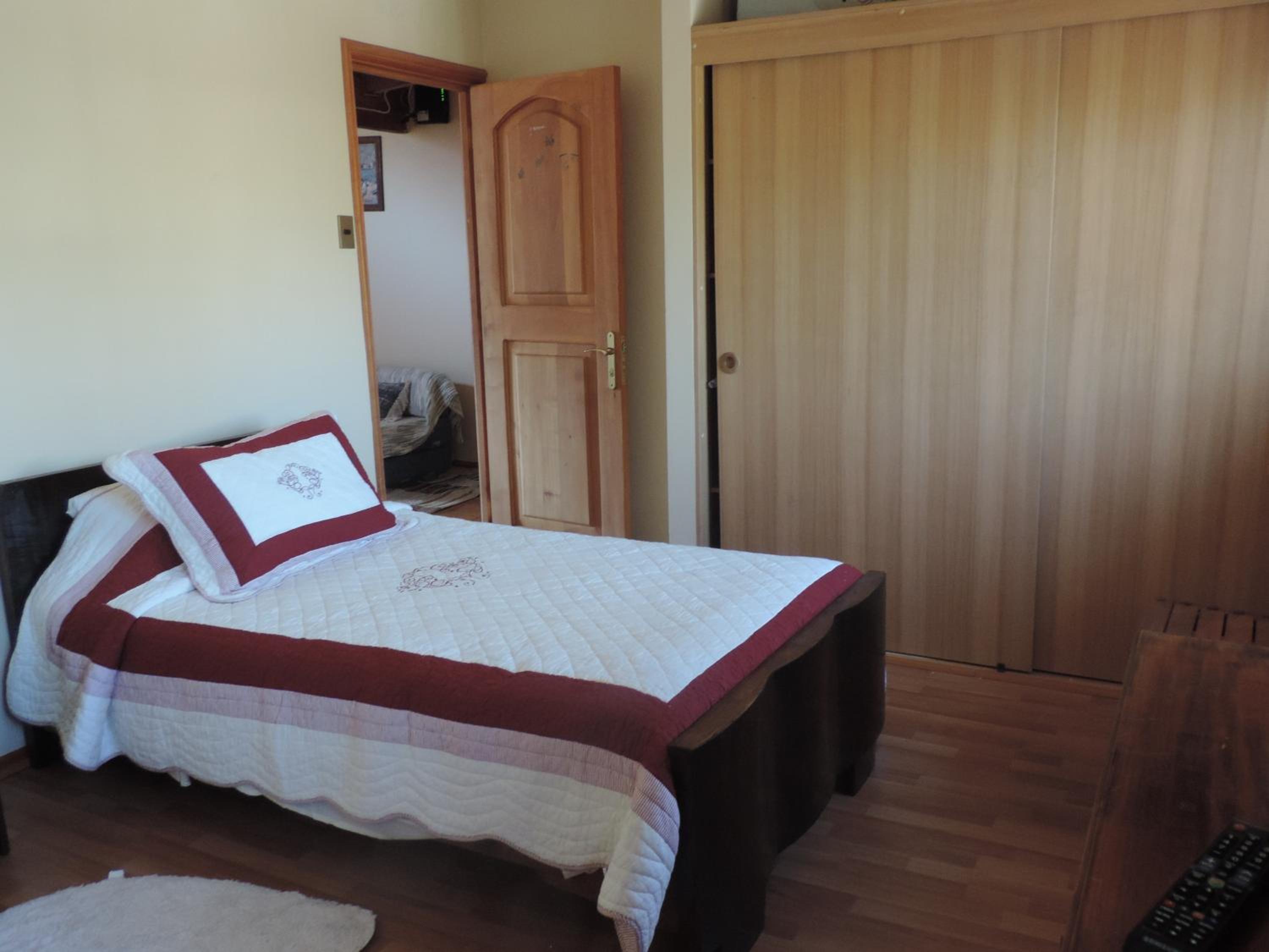 Standard Double Room with Shared Bathroom photo 3