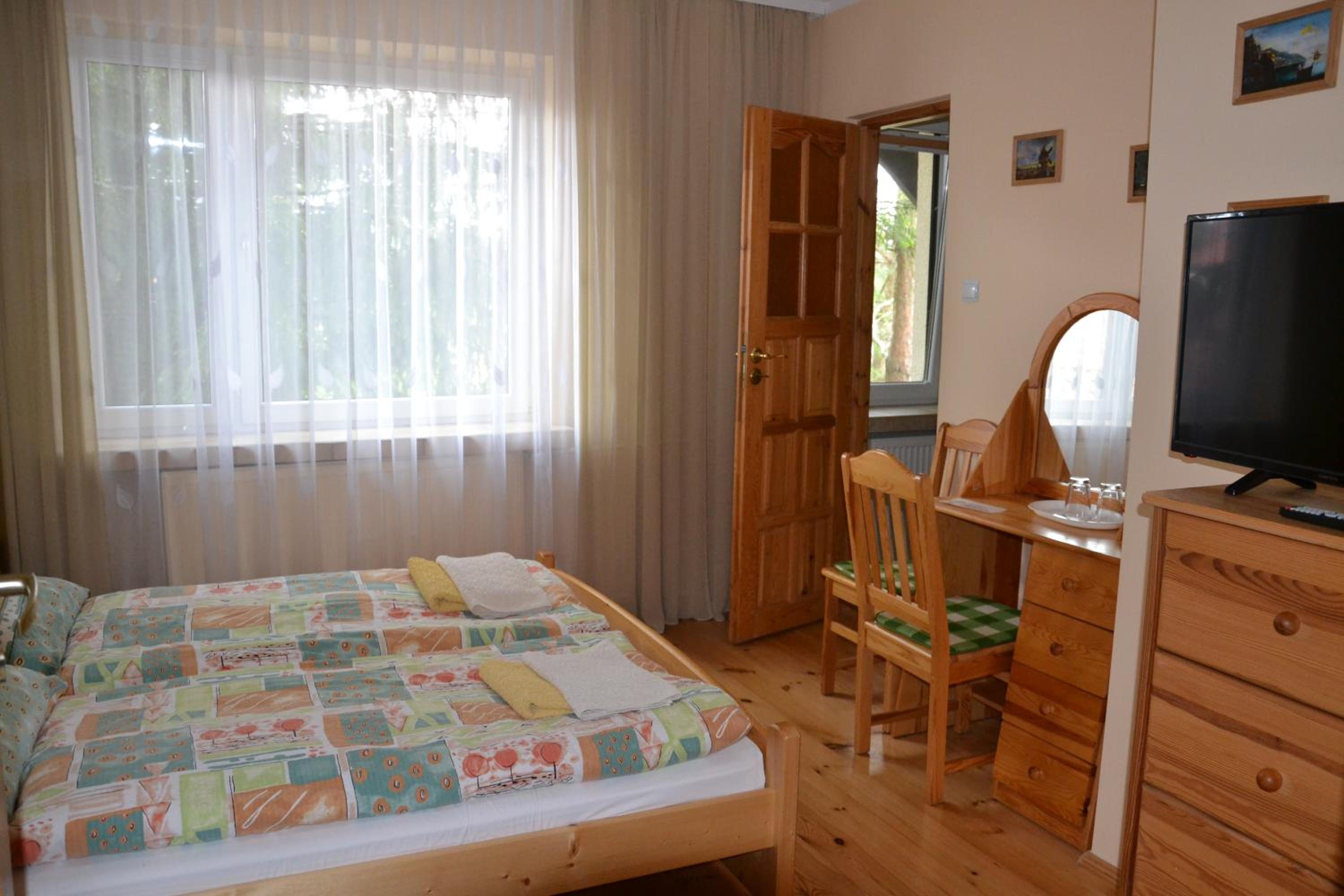 Double Room with Private Bathroom photo 3