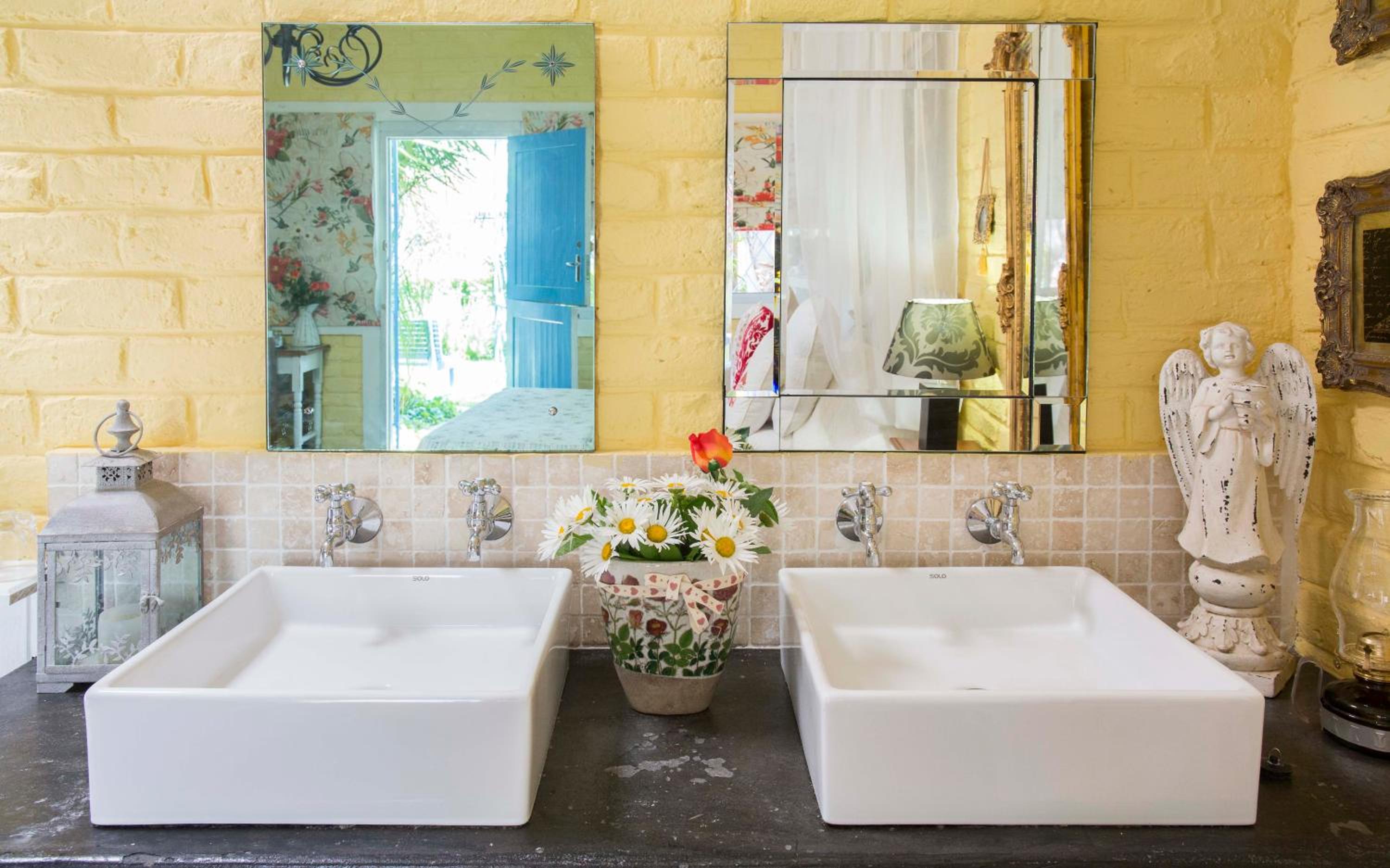 Superior Double Room with Bath - Photo 4