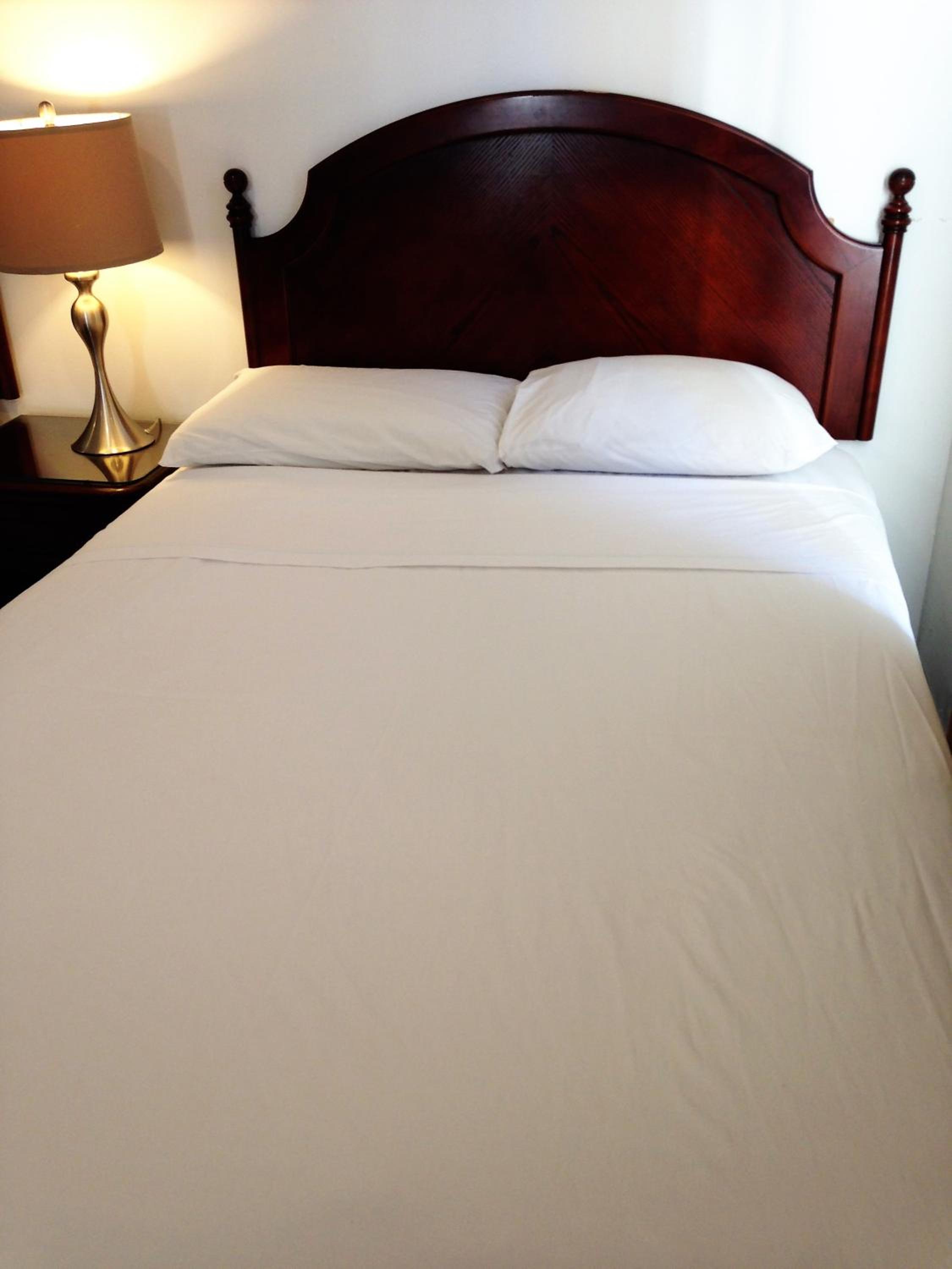 Queen Room - Photo 1