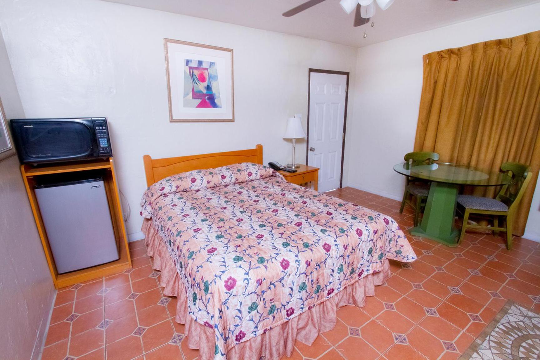 Queen Room - Photo 1