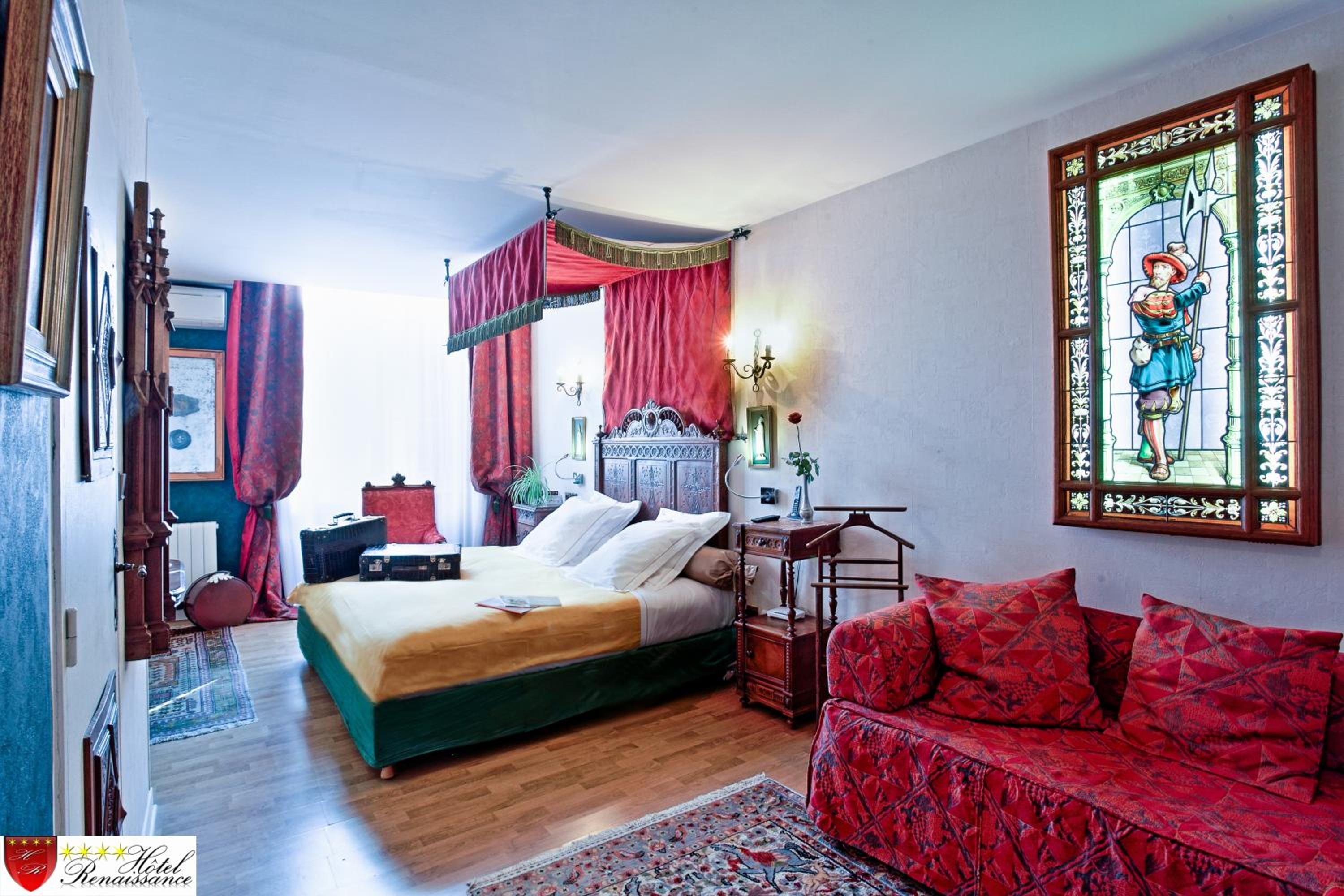 Deluxe Triple Room - Photo 9