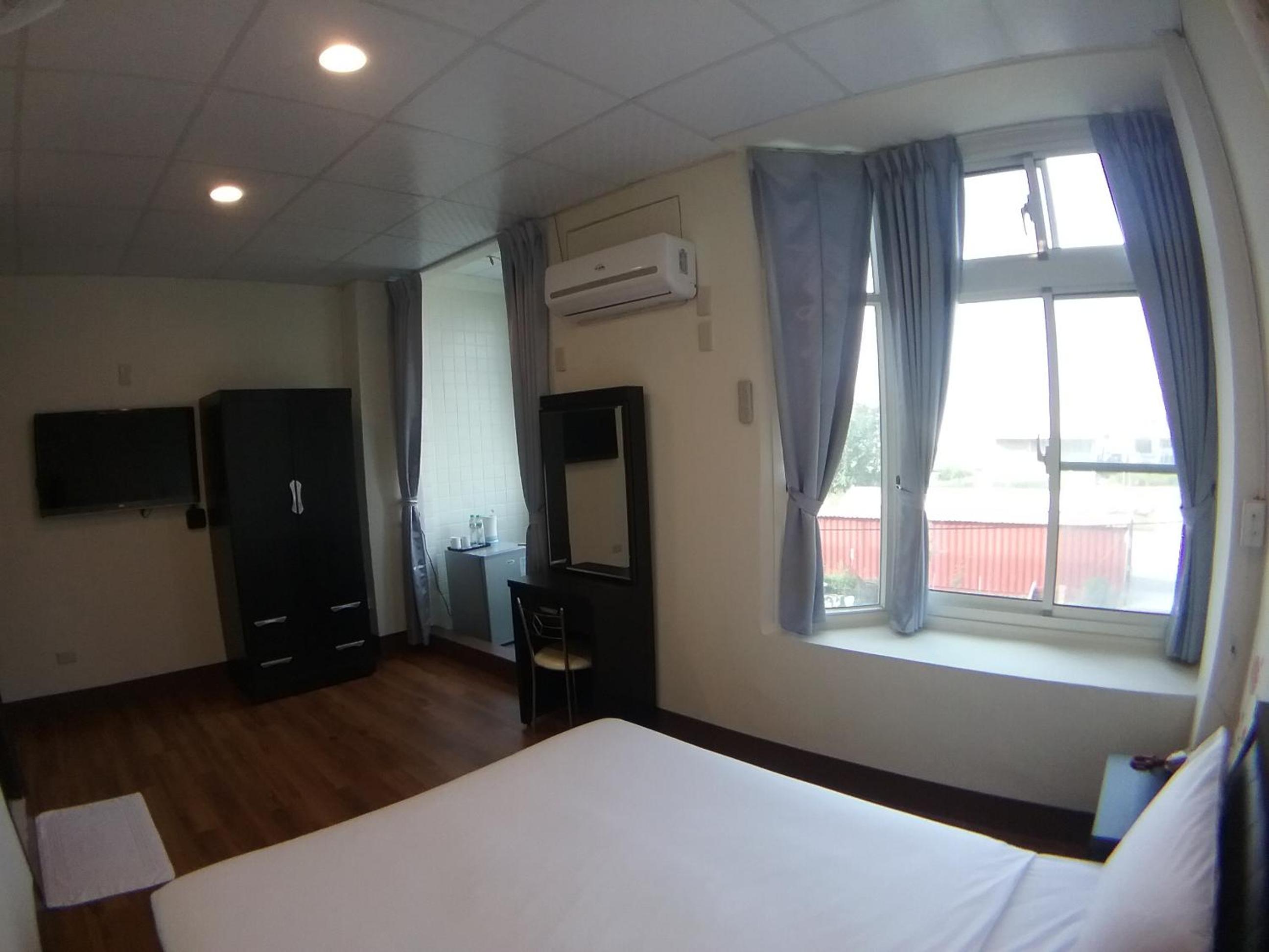 Standard Double Room photo 2