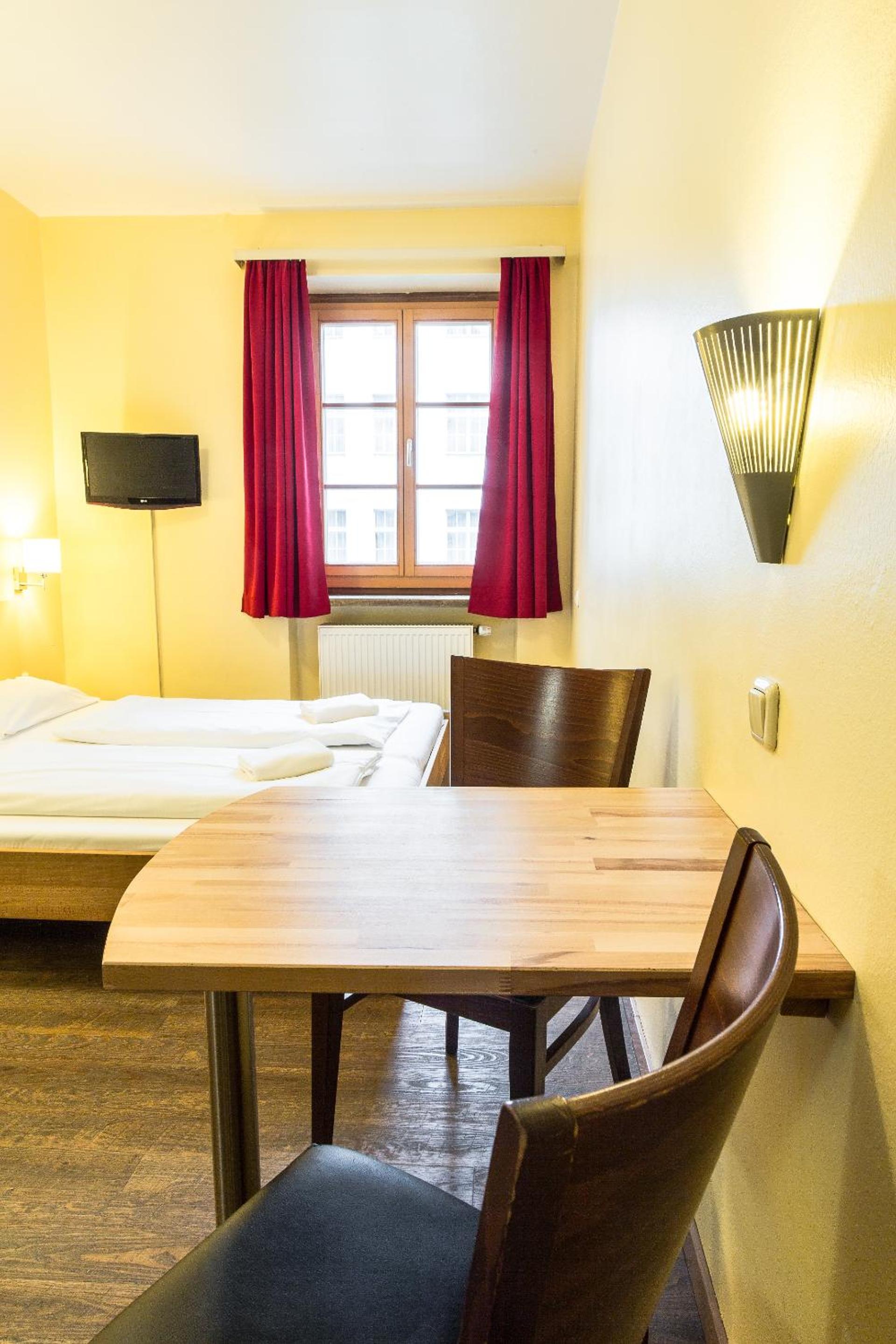 Double Room with Shared Bathroom