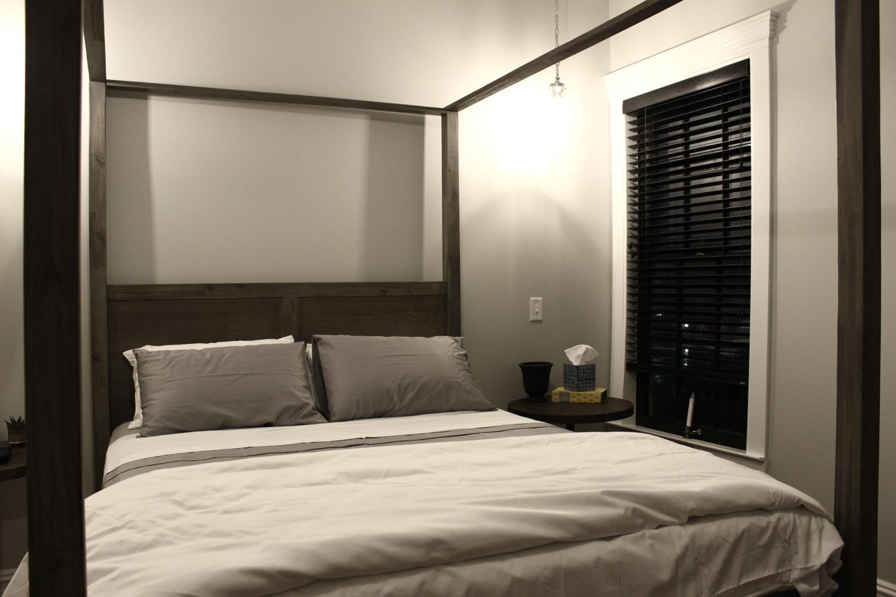 Standard Queen Room photo 2