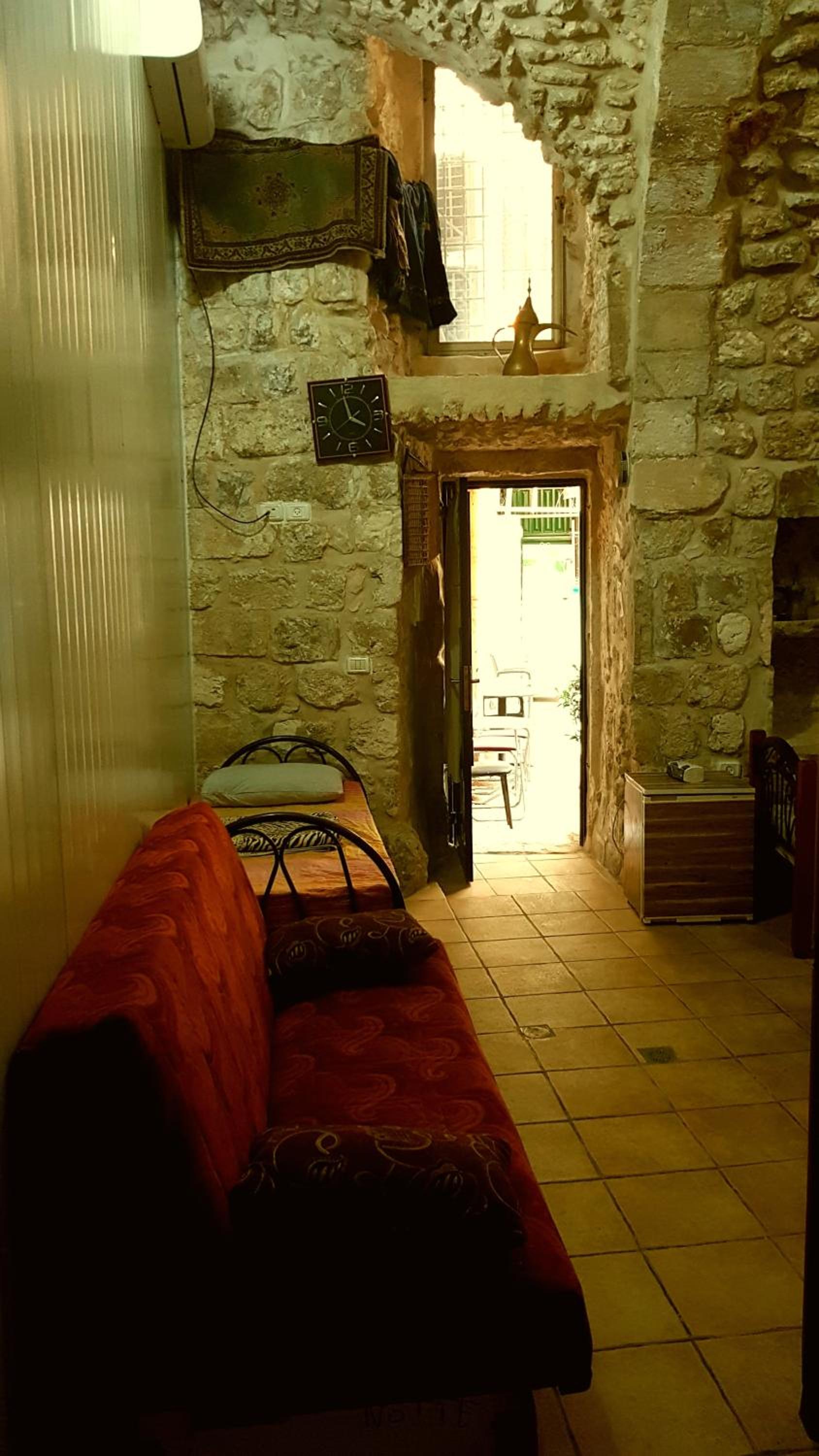 Quadruple Room with Private Bathroom photo 1